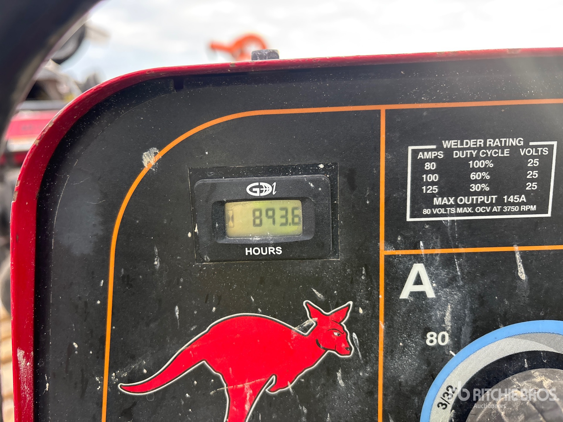 General Appearance with Horímetro / Odómetro