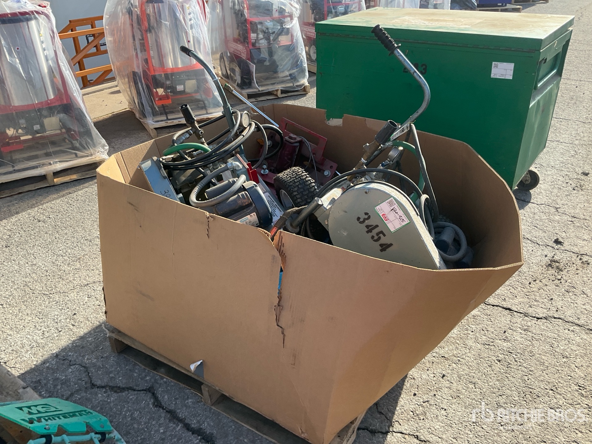 General Appearance with Picture, Left Front Corner