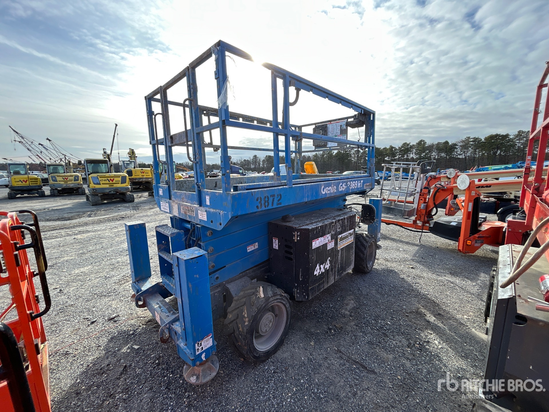 General Appearance with Picture, Right Rear Corner