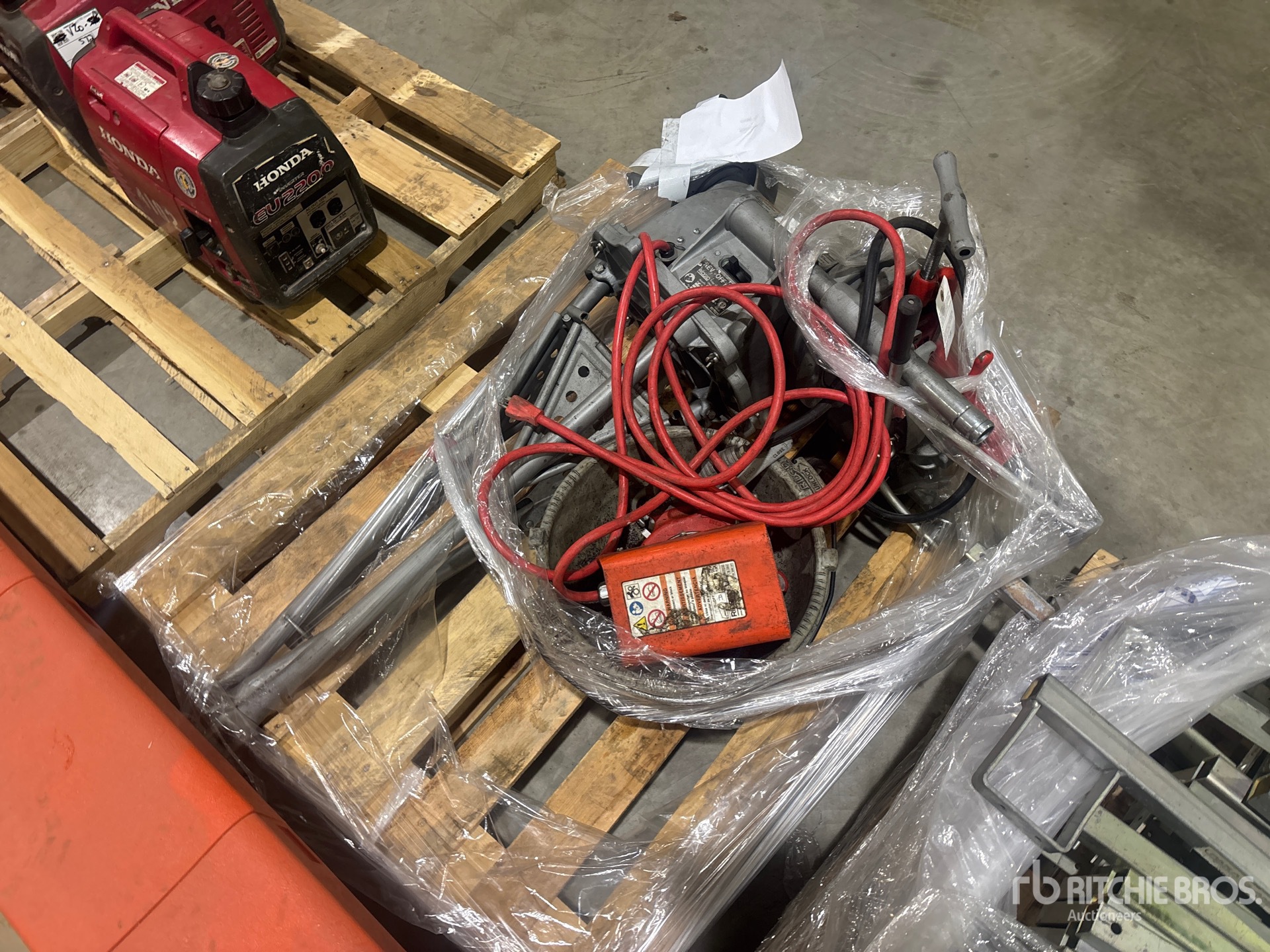 Aspect général with Image, coin arrière droit