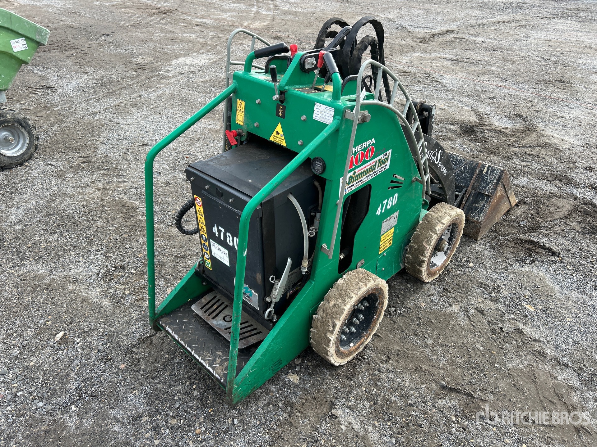 General Appearance with Picture, Right Rear Corner