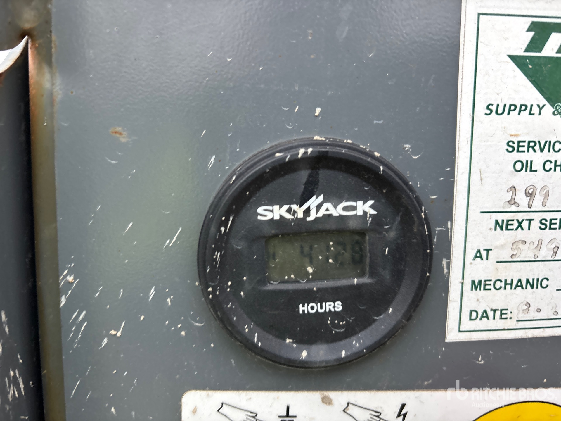 General Appearance with Hour Meter / Odometer