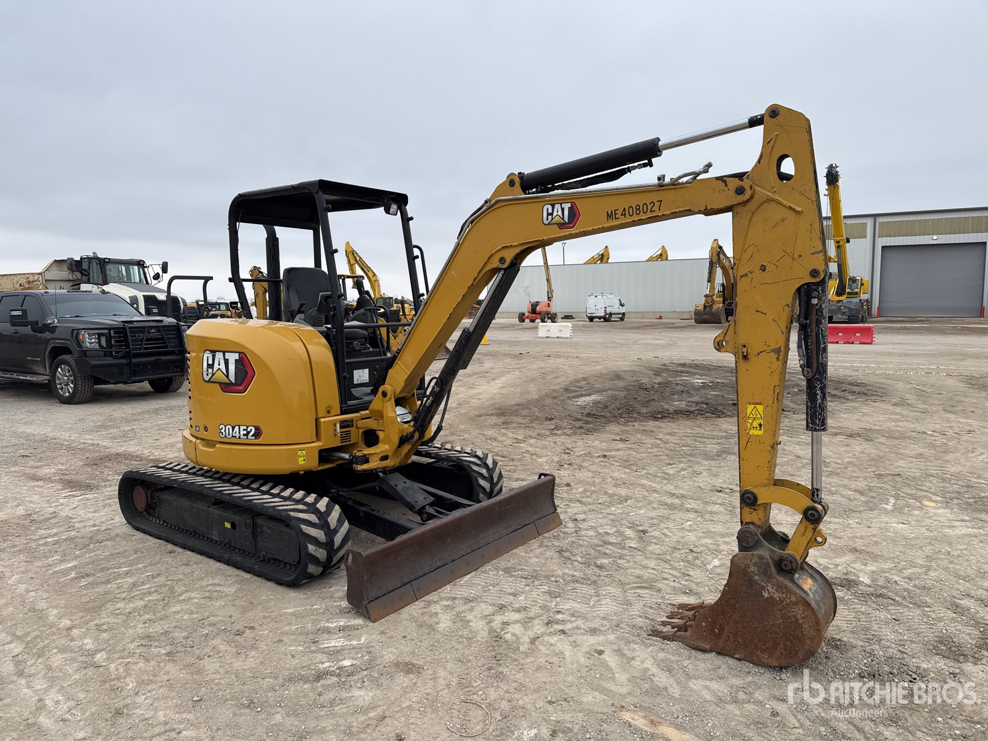 General Appearance with Bild, Ecke vorne rechts