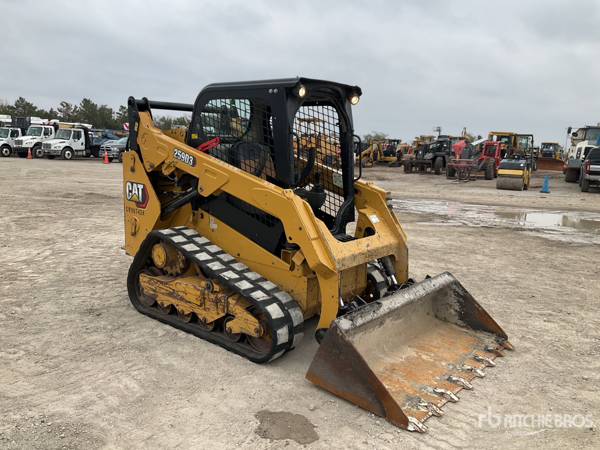 General Appearance with Picture, Right Front Corner