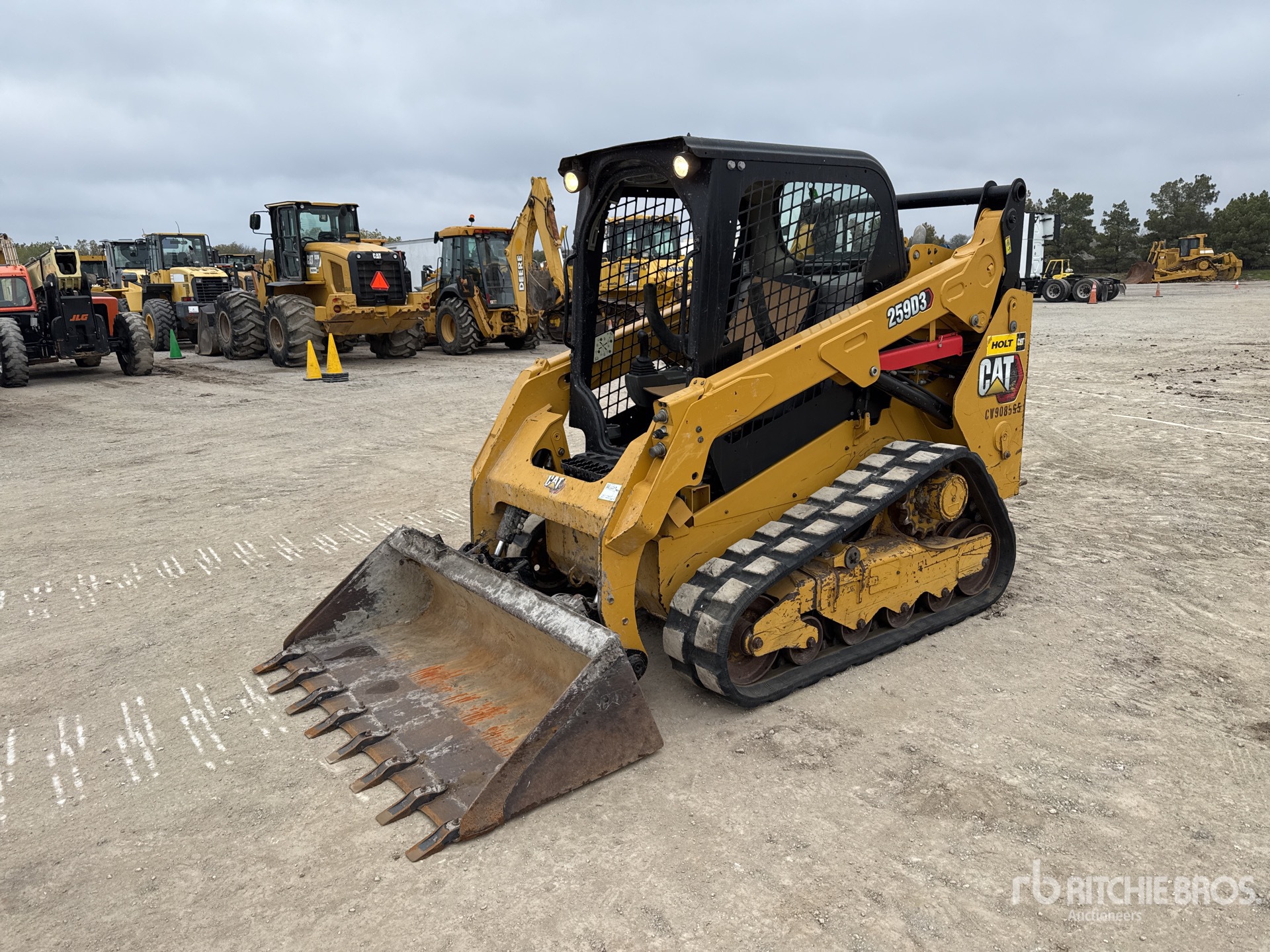 General Appearance with Picture, Left Front Corner