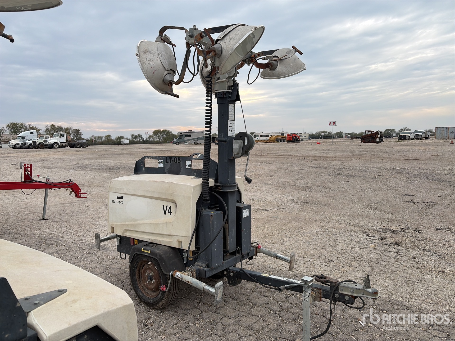 General Appearance with Picture, Right Front Corner