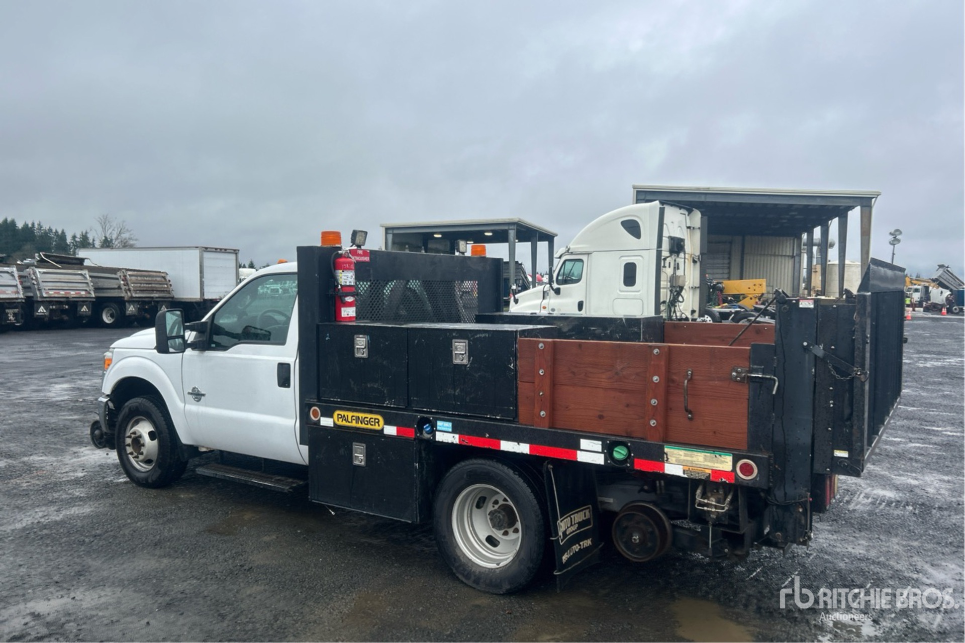 General Appearance with Imagen: esquina trasera izquierda