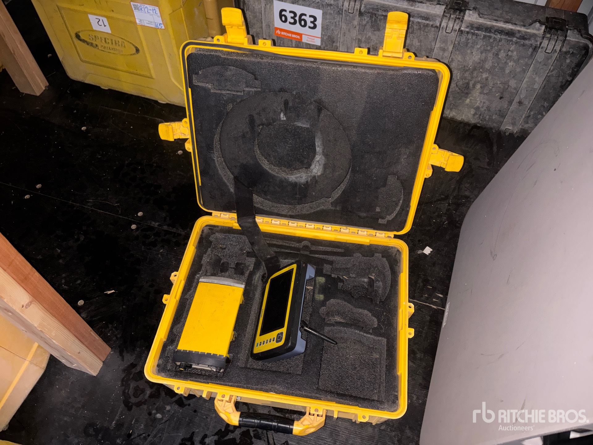 General Appearance with Featured Photo