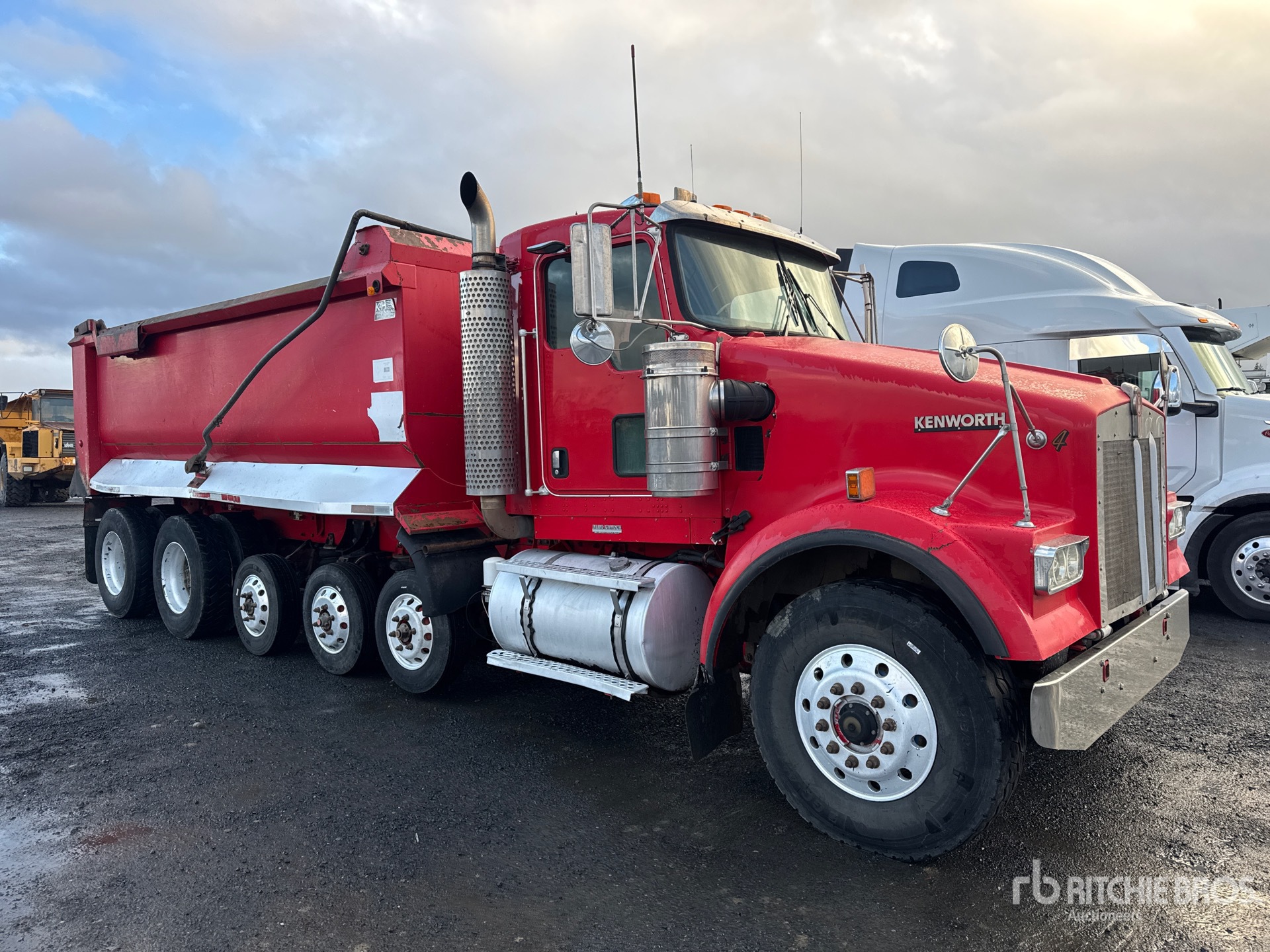 General Appearance with Picture, Right Front Corner