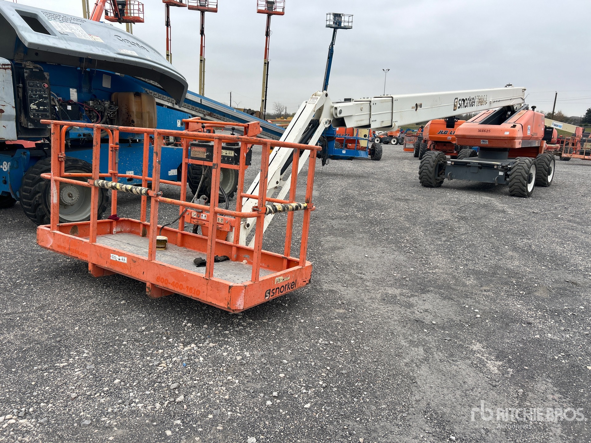 General Appearance with Image, coin avant gauche