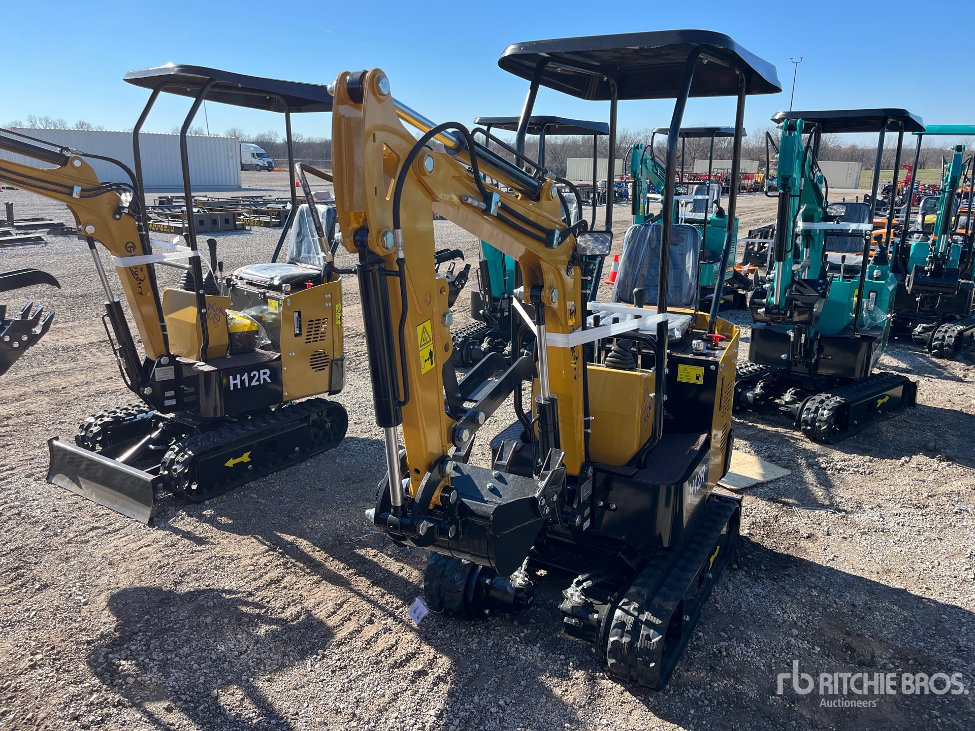 General Appearance with Picture, Left Front Corner