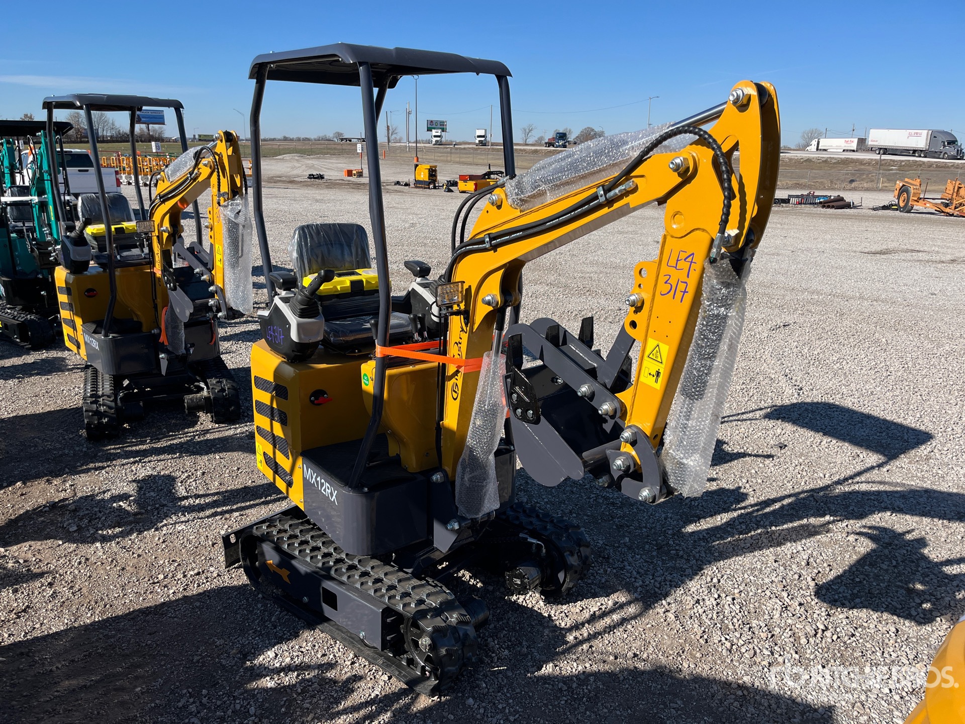 General Appearance with Picture, Right Front Corner