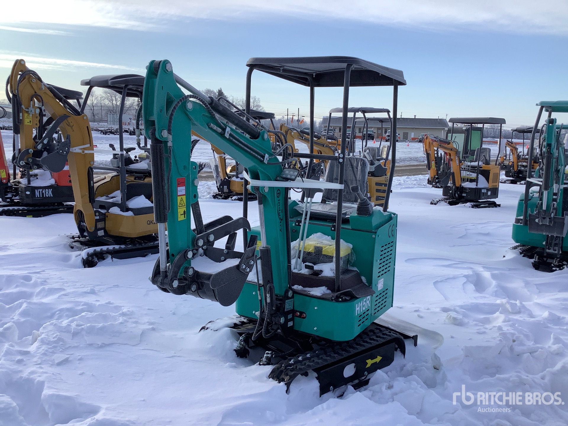 General Appearance with Picture, Left Front Corner