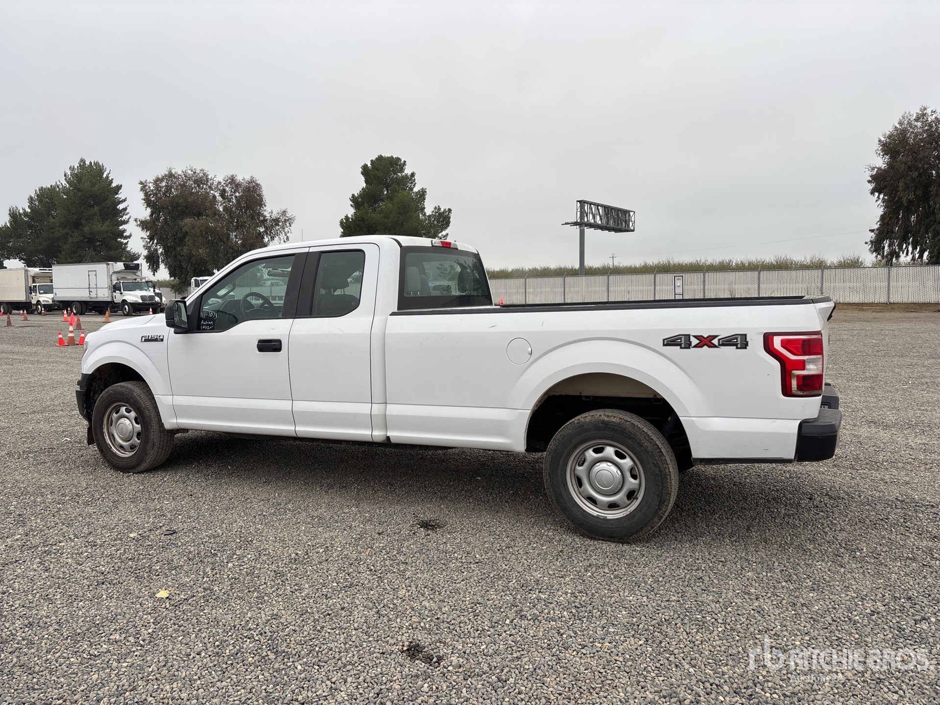 General Appearance with Imagen: esquina trasera izquierda