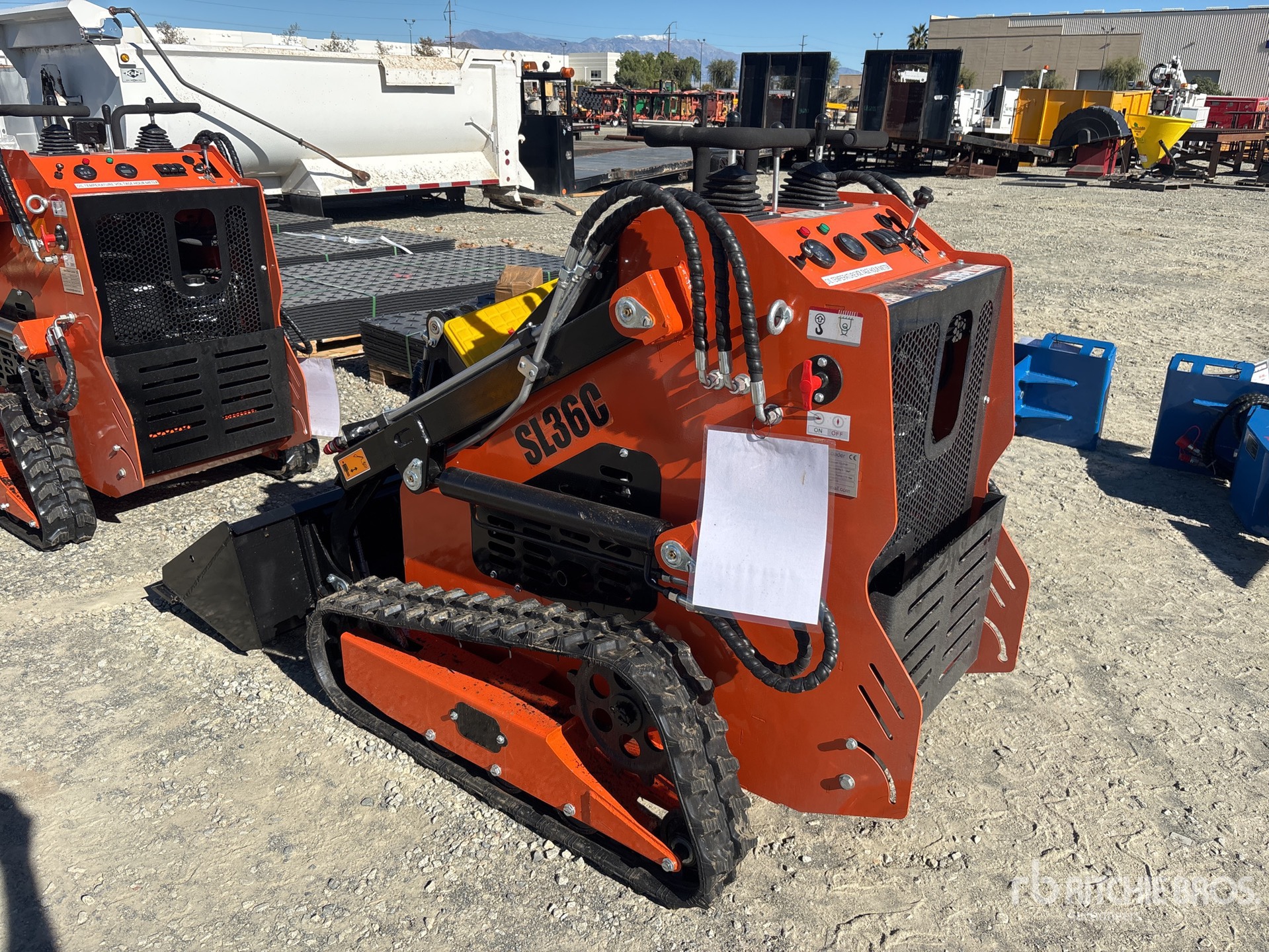 General Appearance with Imagen: esquina trasera izquierda