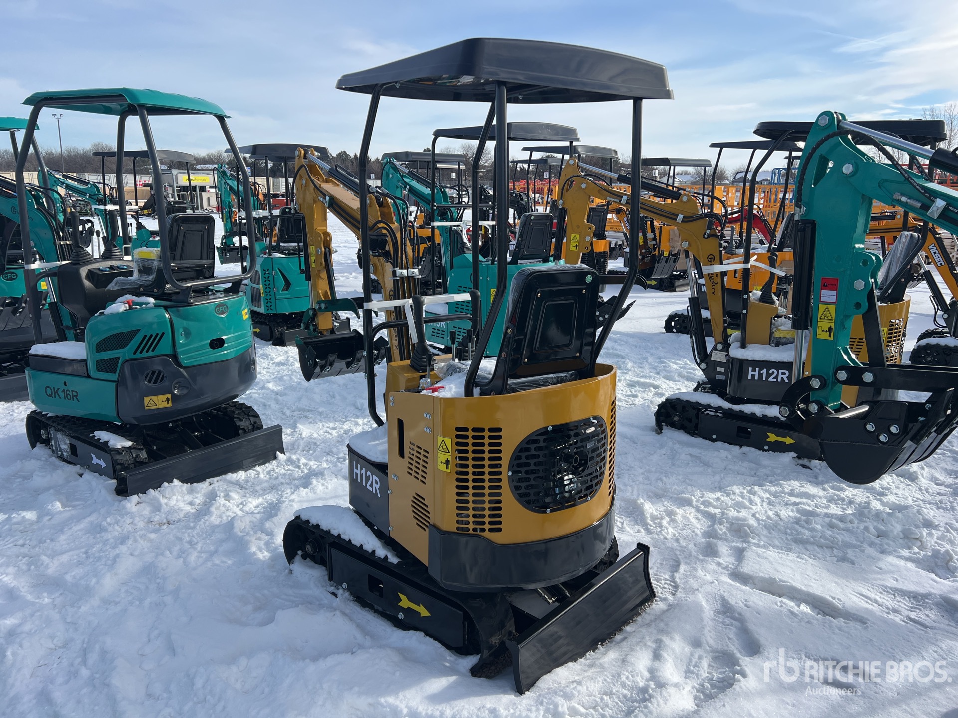 General Appearance with Bild, Ecke hinten links