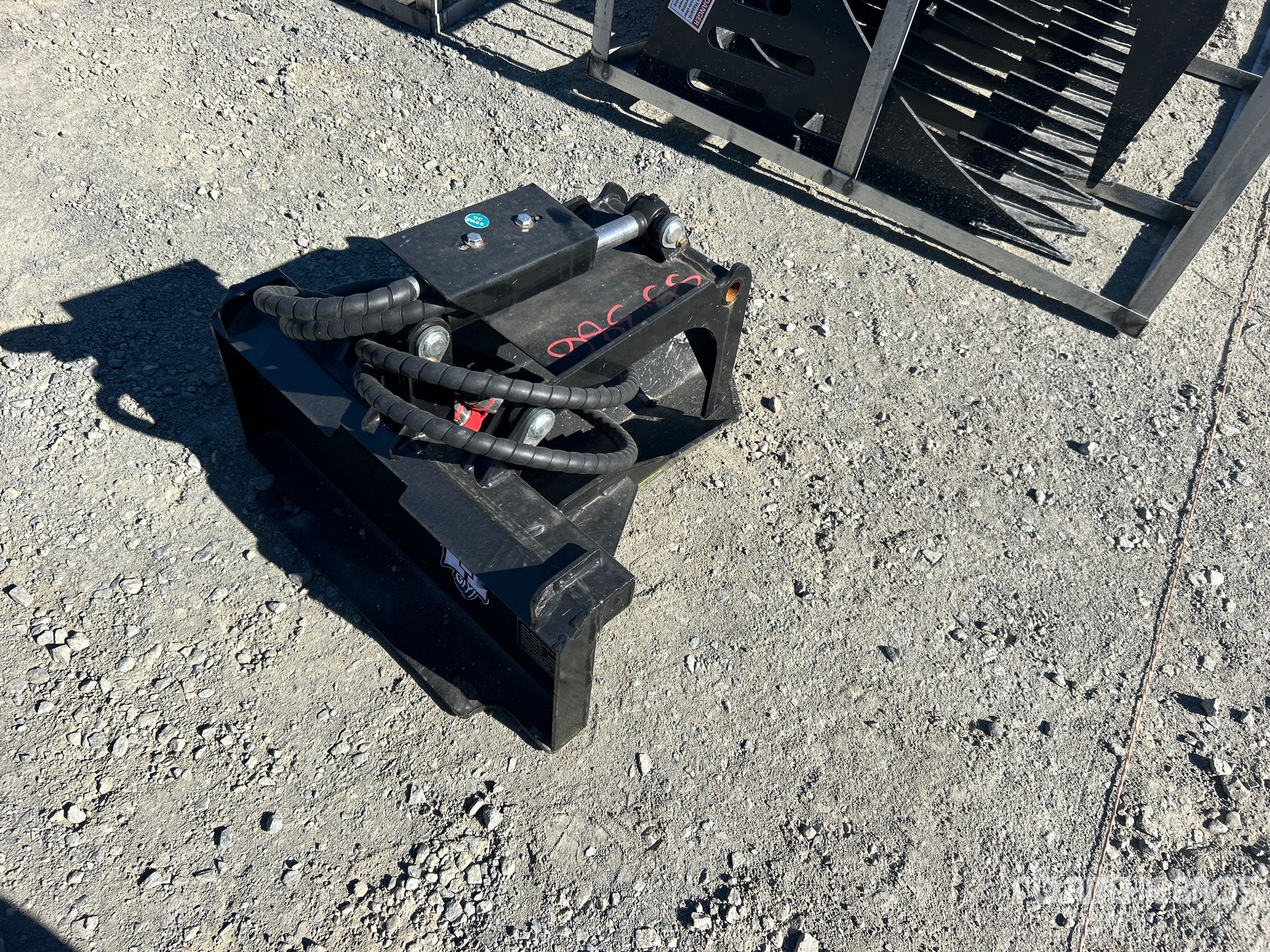 Aspect général with Image, coin arrière droit