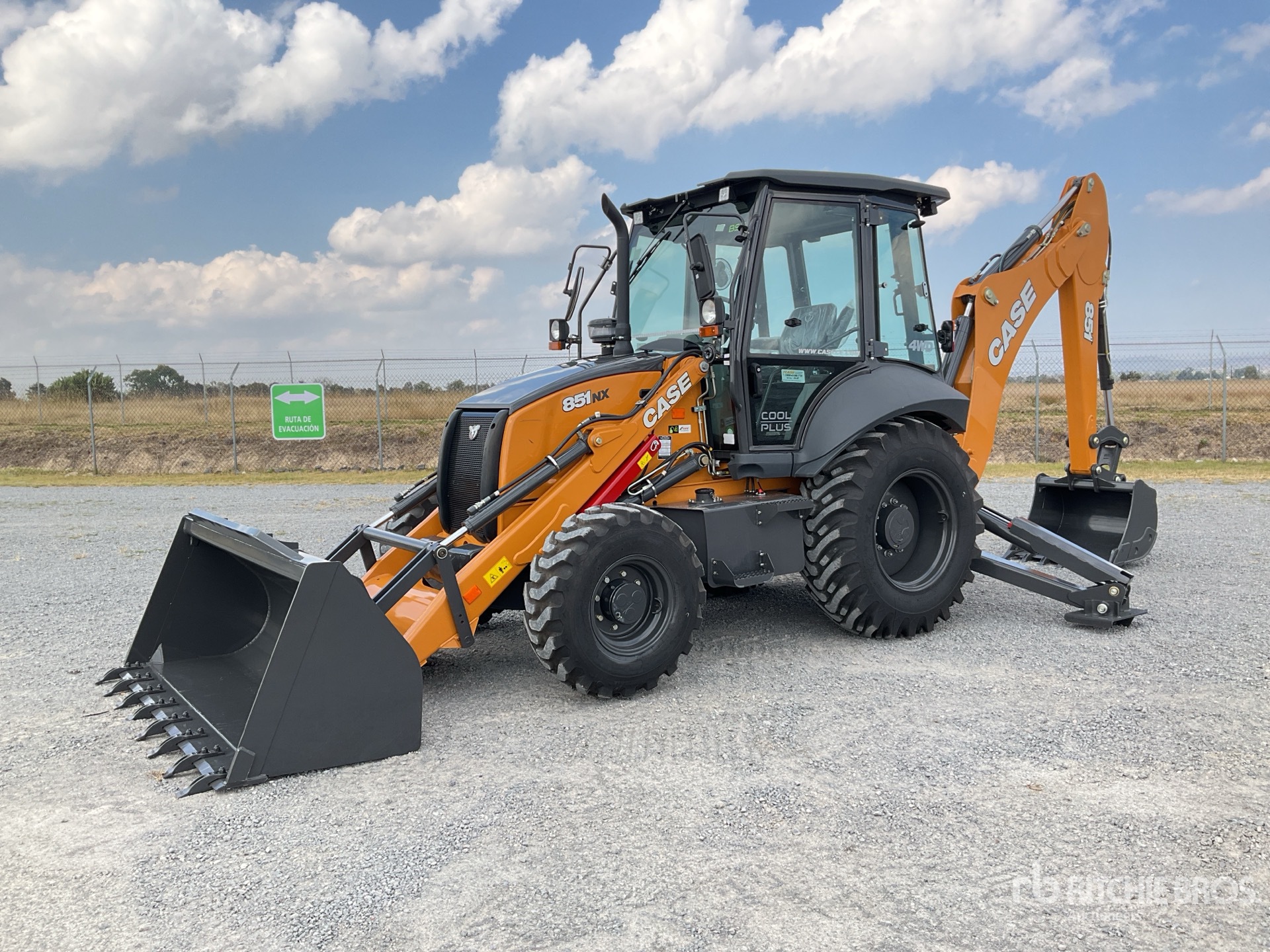 Aspect général with Image, coin avant gauche