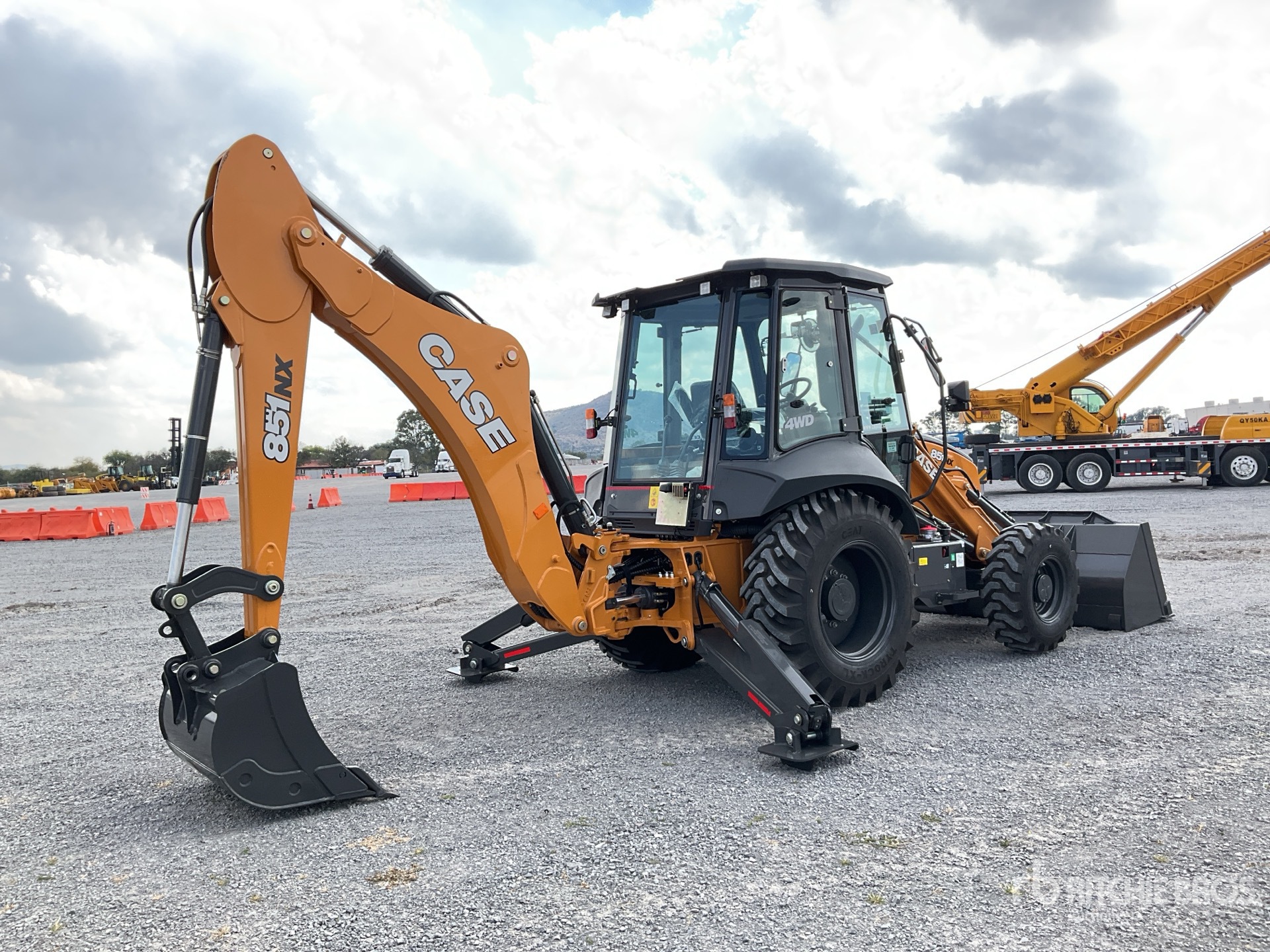 Aspect général with Image, coin arrière droit