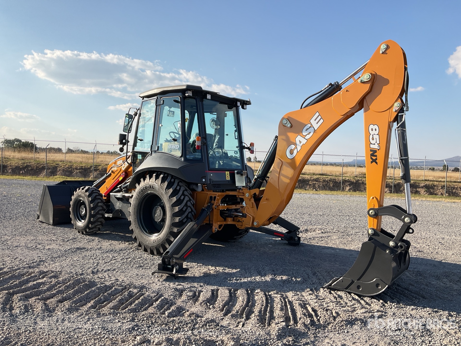 General Appearance with Picture, Left Rear Corner