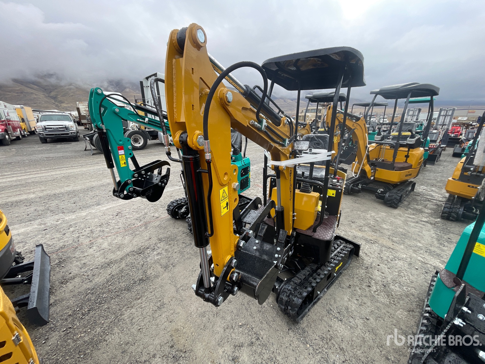 General Appearance with Picture, Left Front Corner