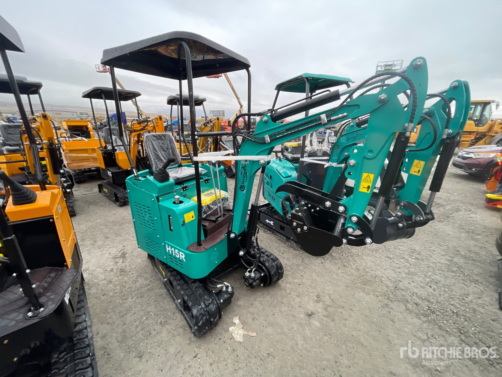 General Appearance with Picture, Right Front Corner