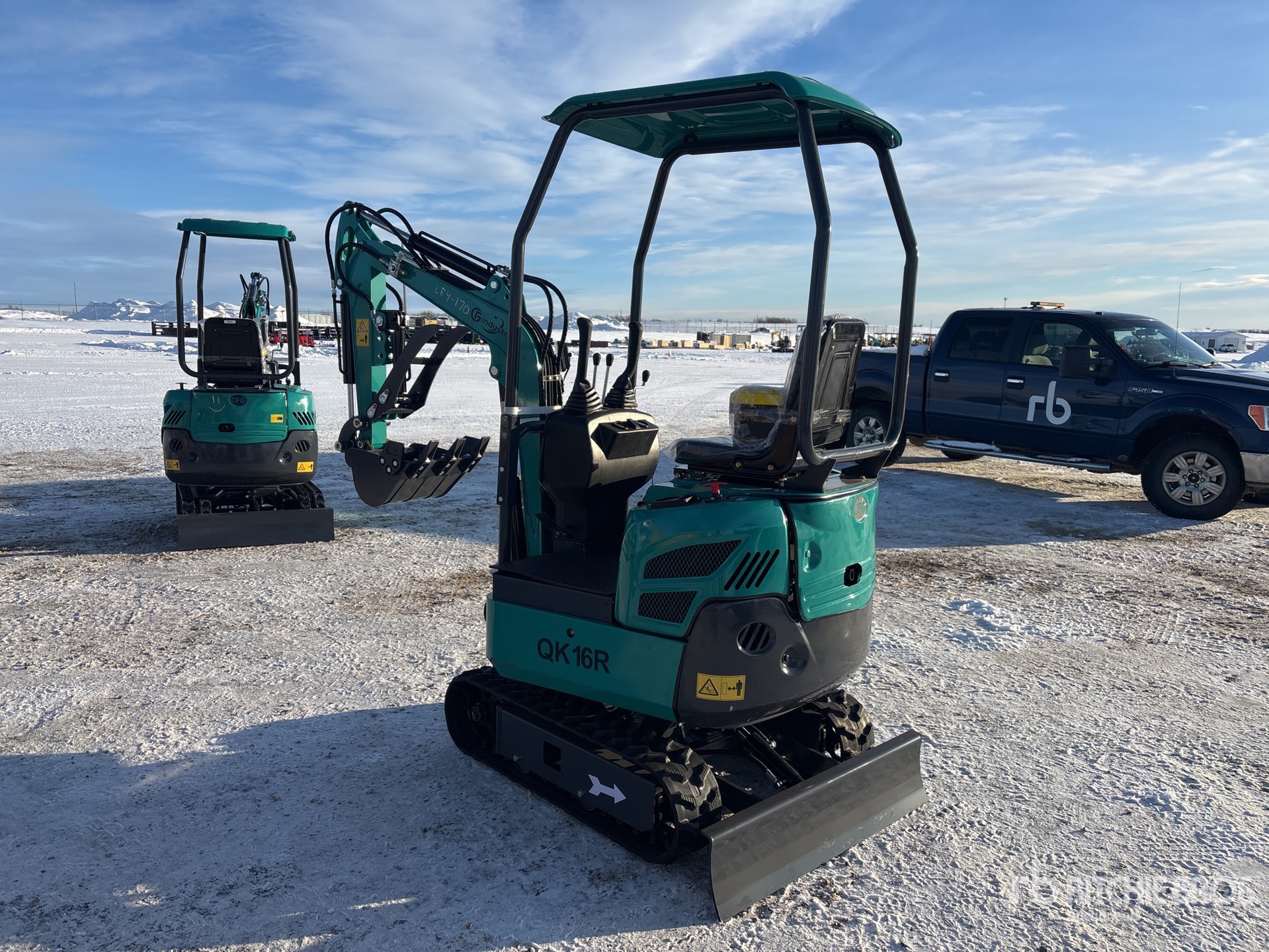 General Appearance with Picture, Left Rear Corner