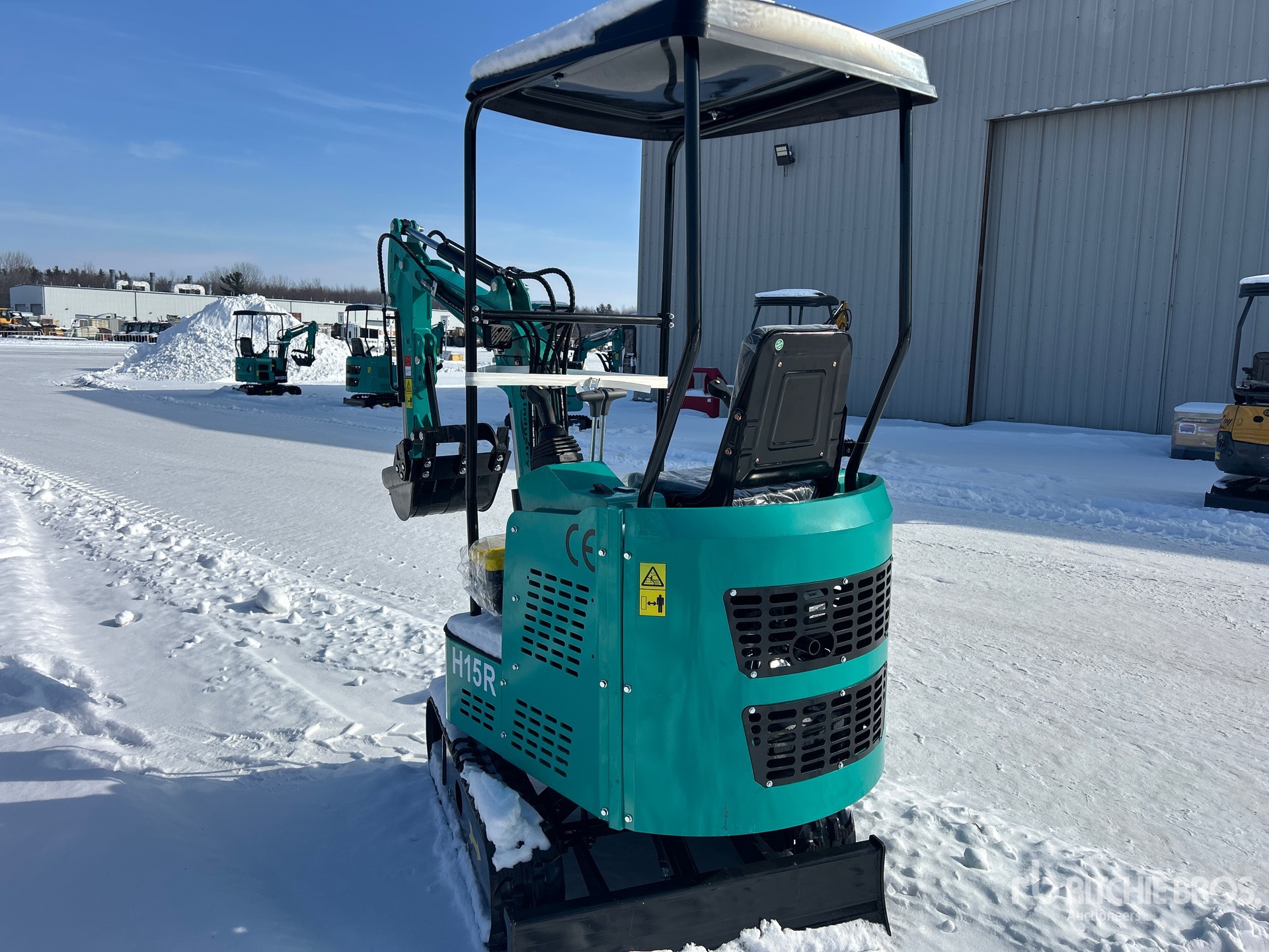 General Appearance with Picture, Left Rear Corner