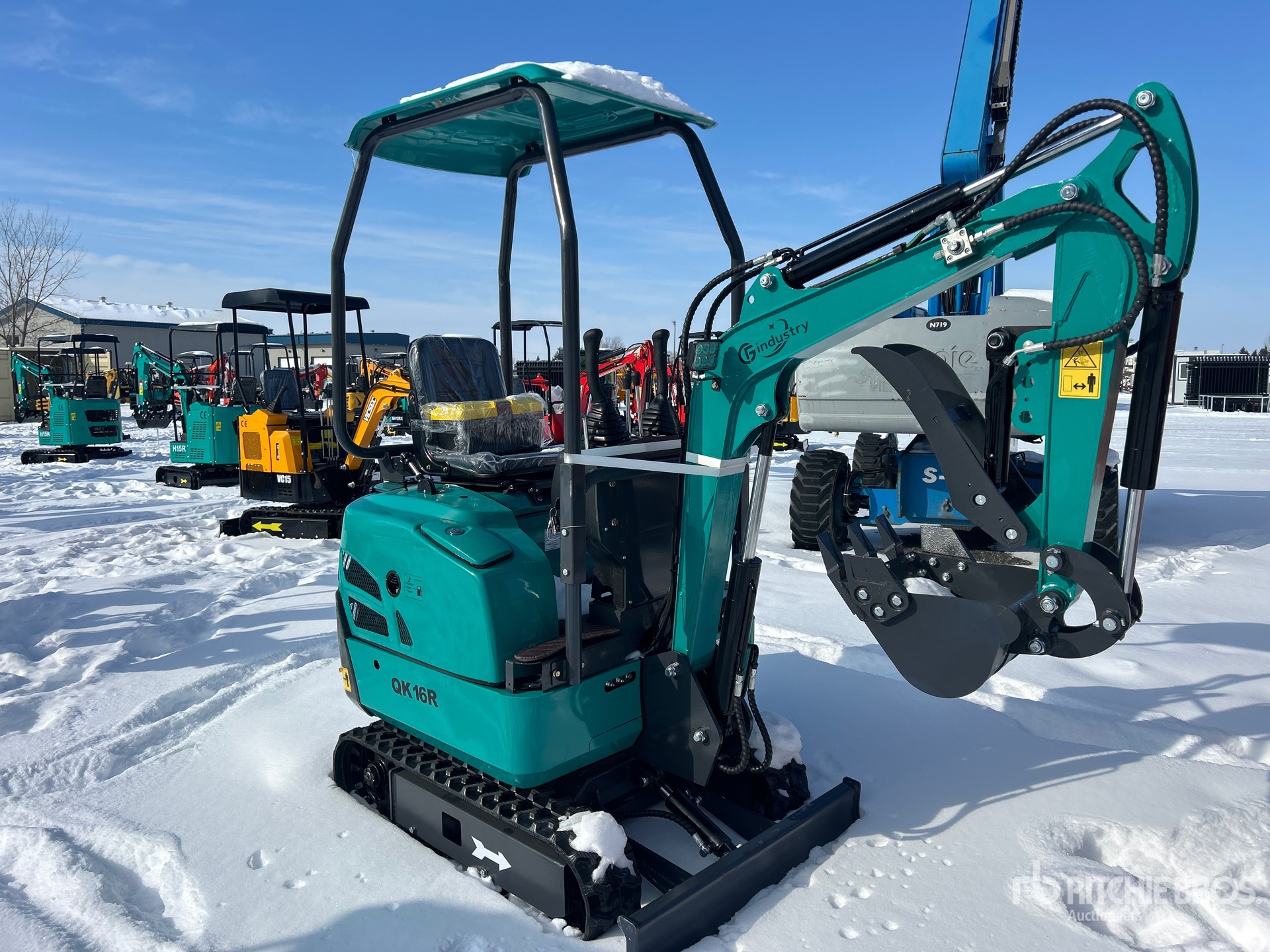 General Appearance with Picture, Right Front Corner