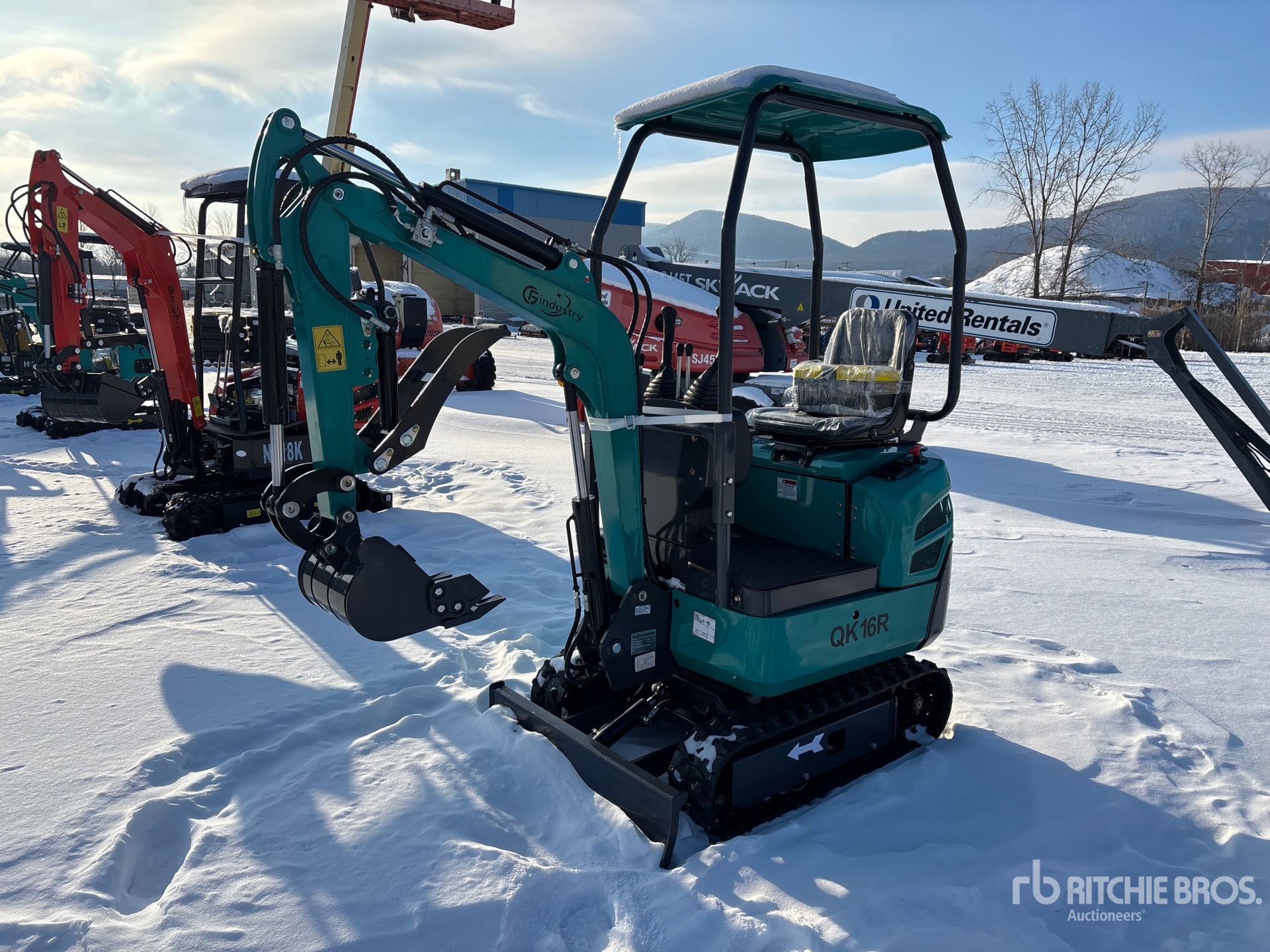 General Appearance with Picture, Left Front Corner