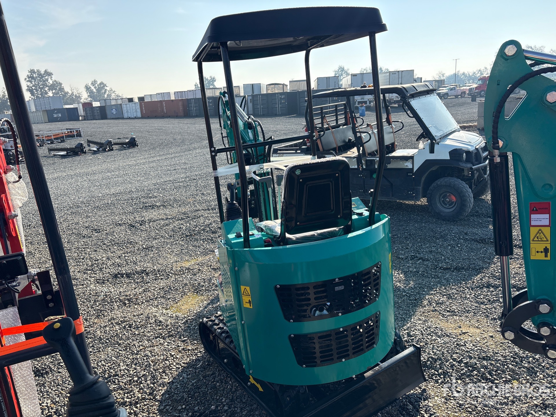 General Appearance with Picture, Left Rear Corner