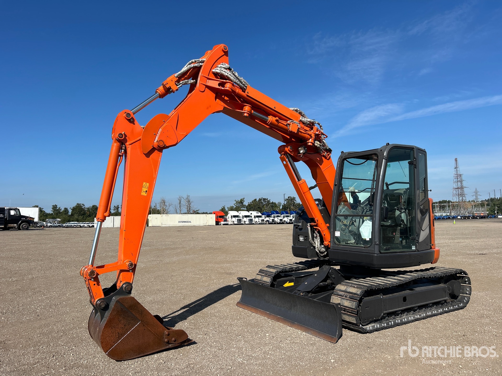 Photo of 2017 Hitachi ZX75UR-5B