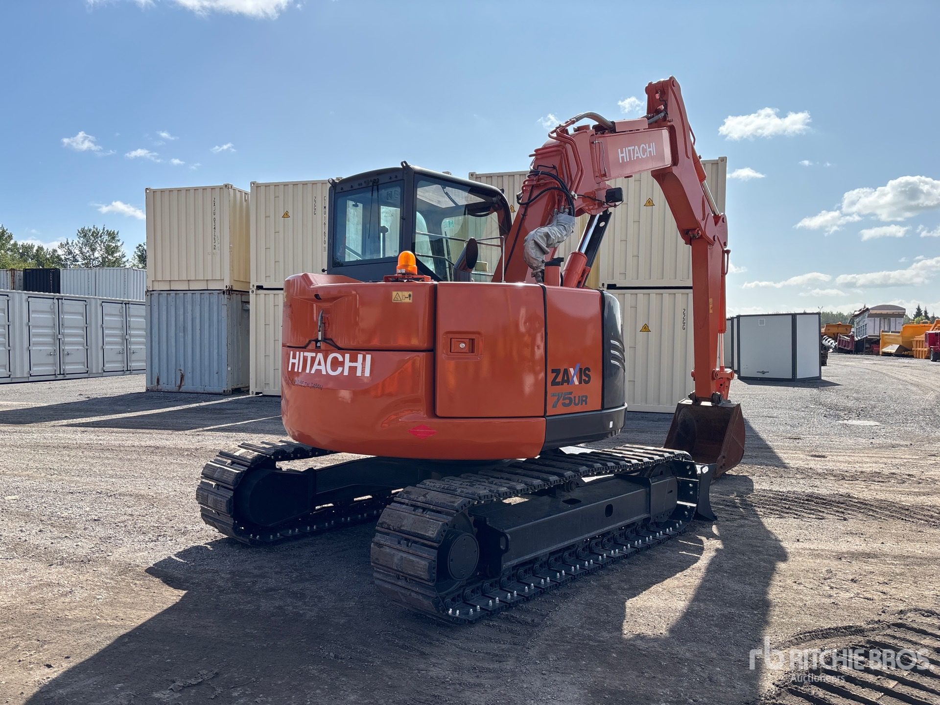 2017 Hitachi ZX75UR-5B