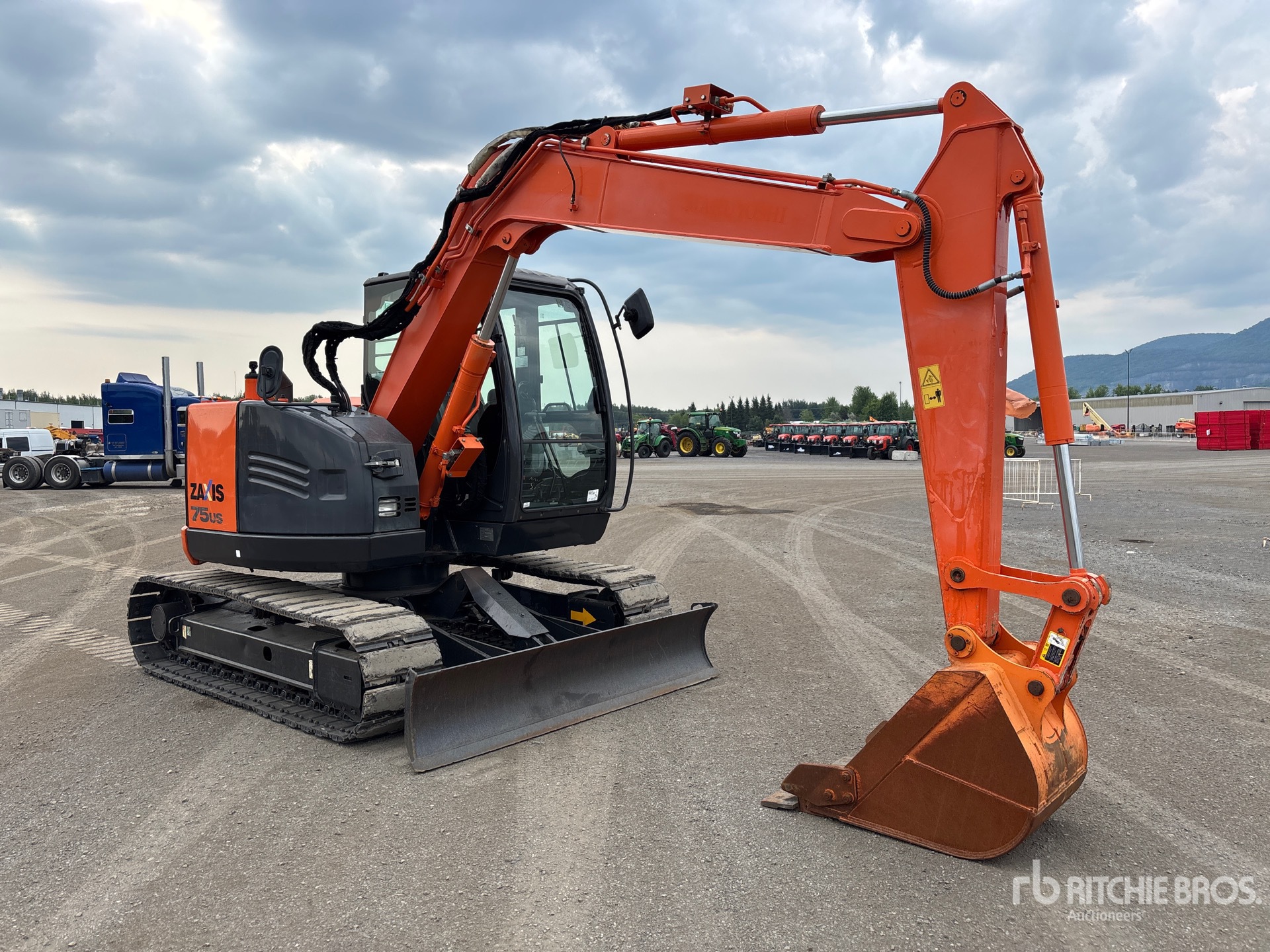 2018 Hitachi ZX75US-5B