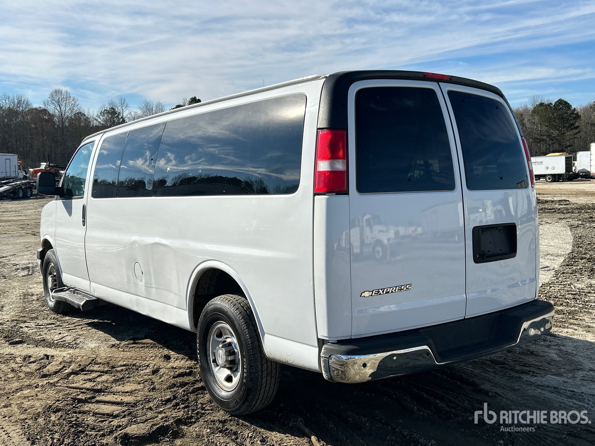 General Appearance with Imagen: esquina trasera izquierda