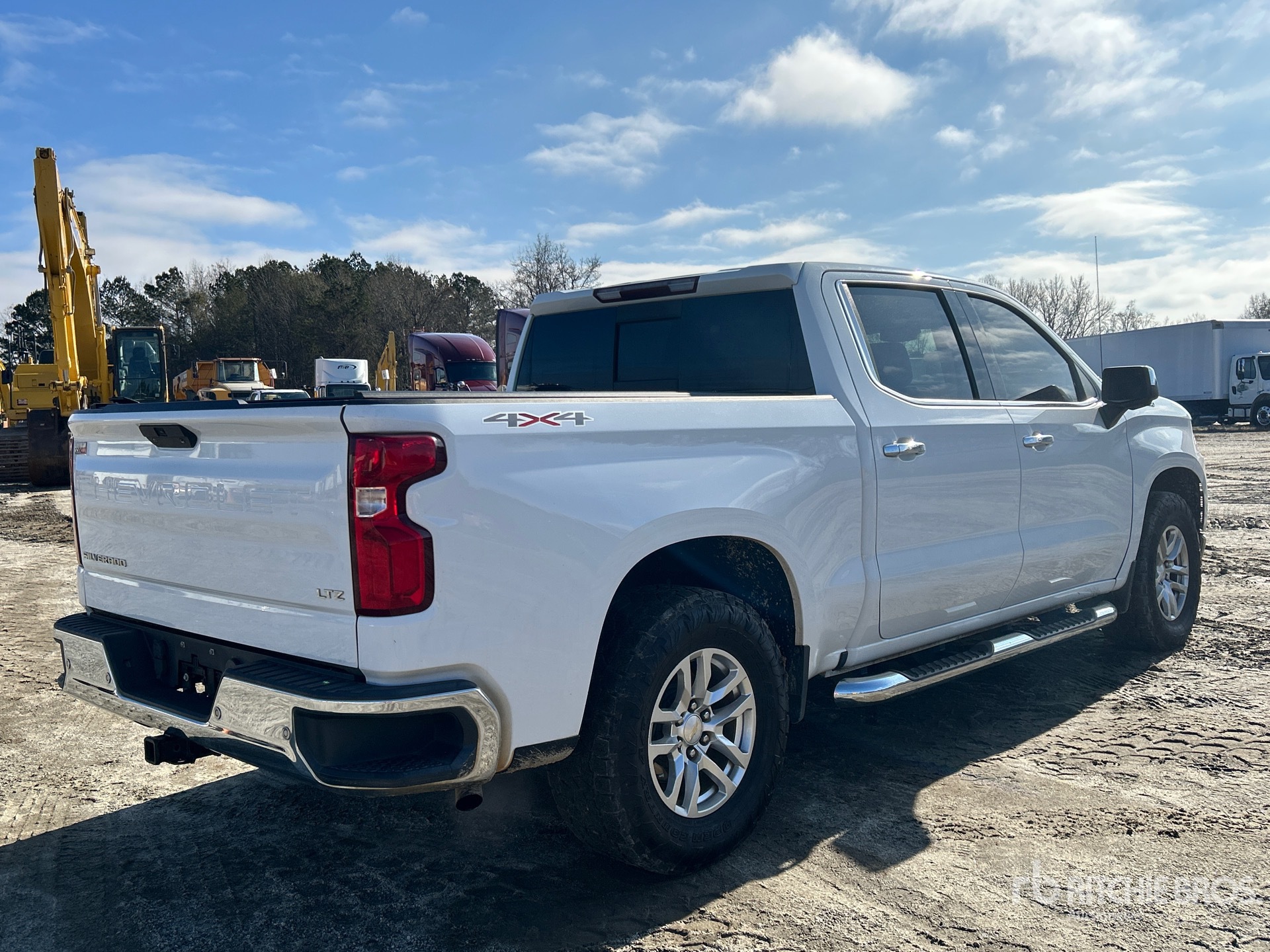 General Appearance with Foto, angolo anteriore sinistro