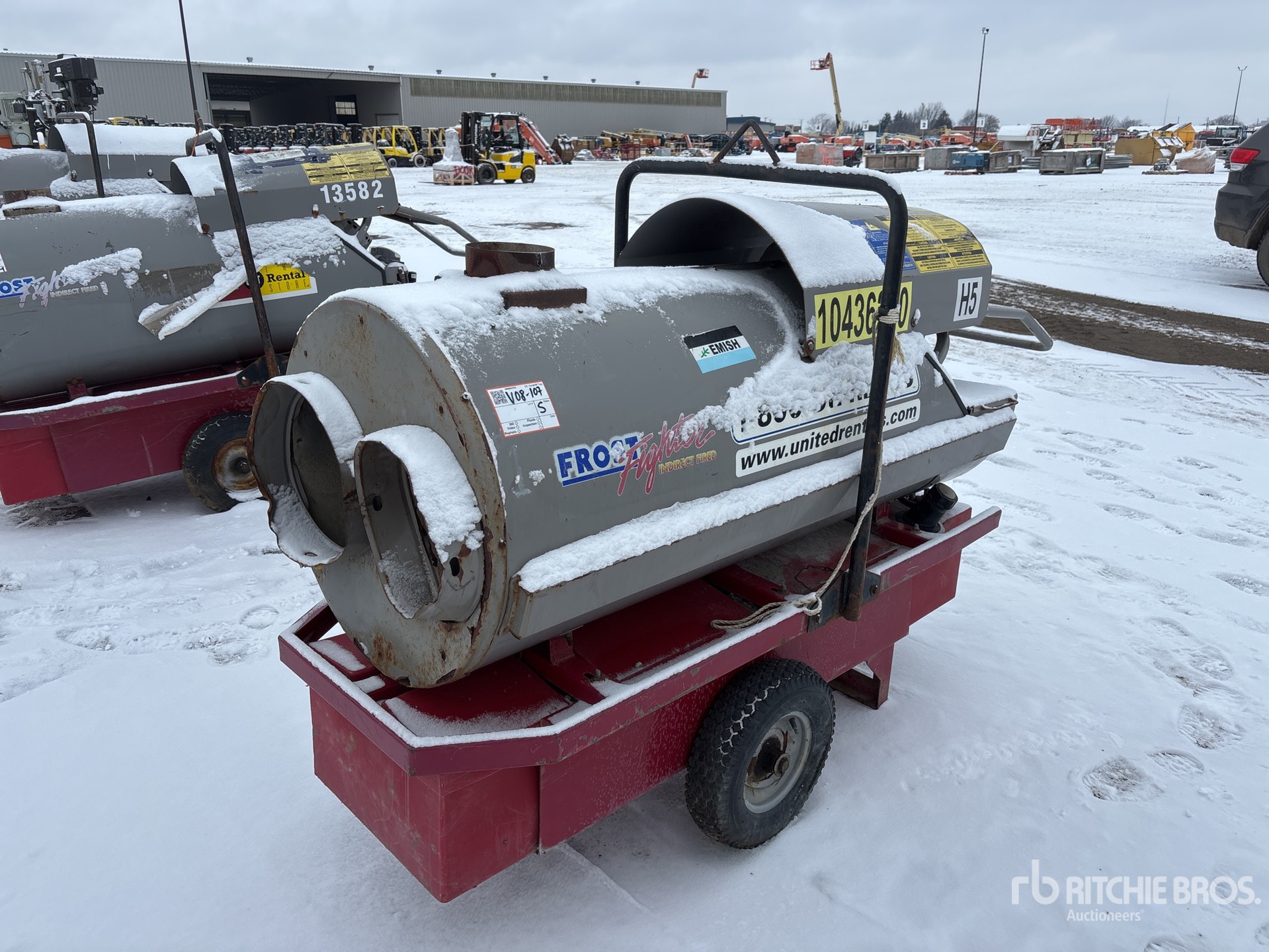 General Appearance with Picture, Right Front Corner