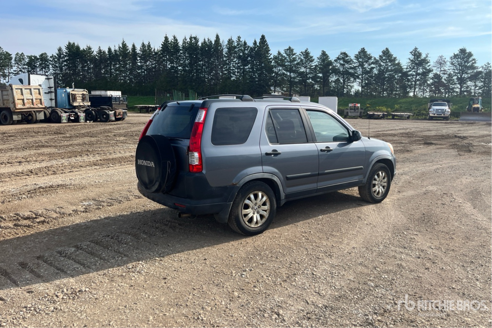 General Appearance with Picture, Right Rear Corner