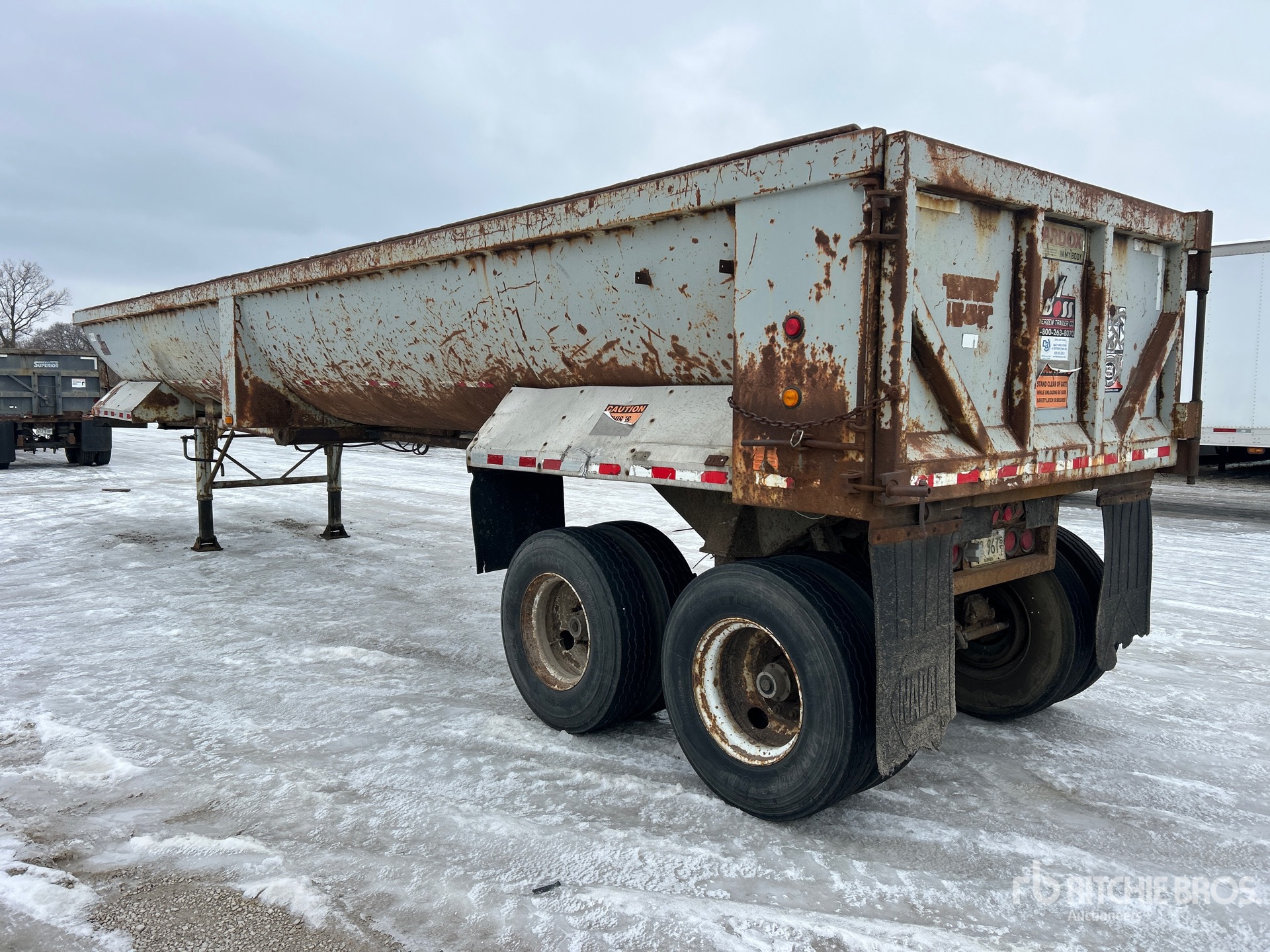 Aspect général with Image, coin arrière gauche