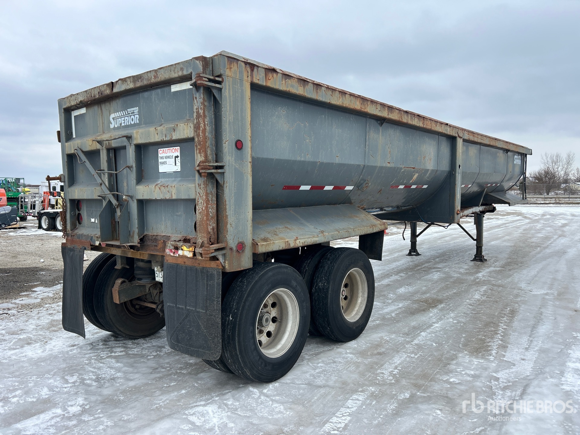 Aspect général with Image, coin arrière droit