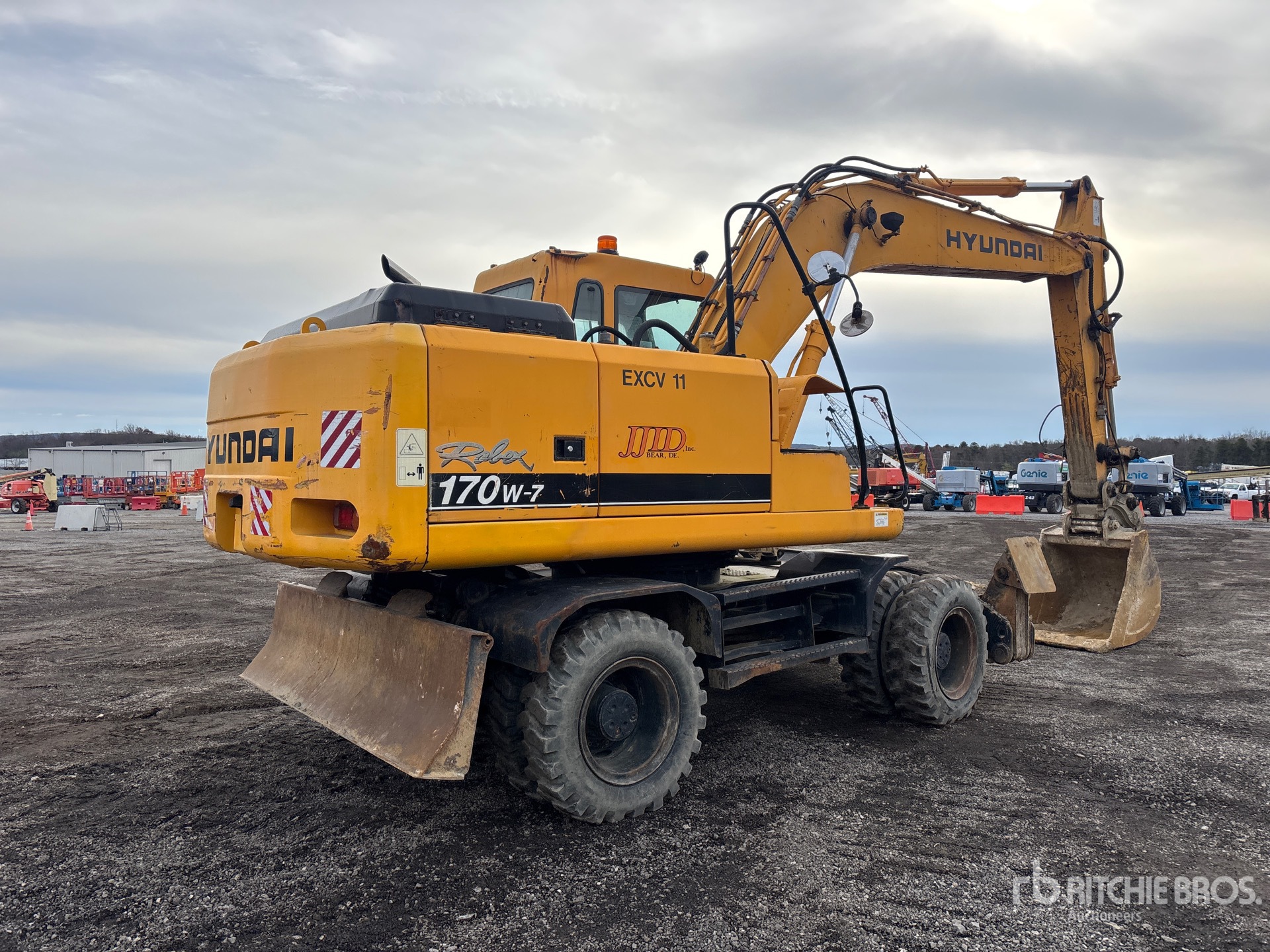 General Appearance with Picture, Right Rear Corner