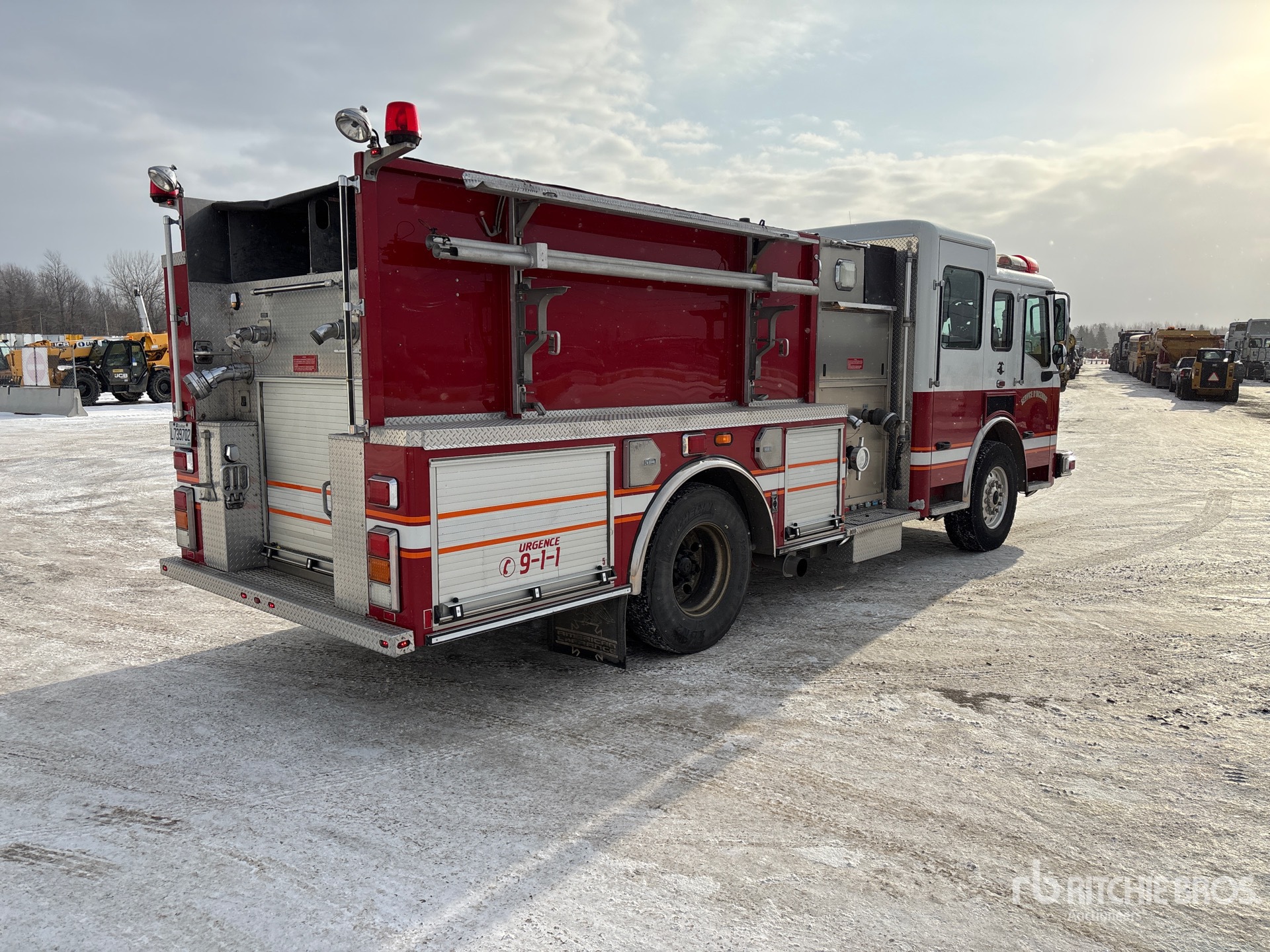 General Appearance with Imagen: esquina trasera derecha