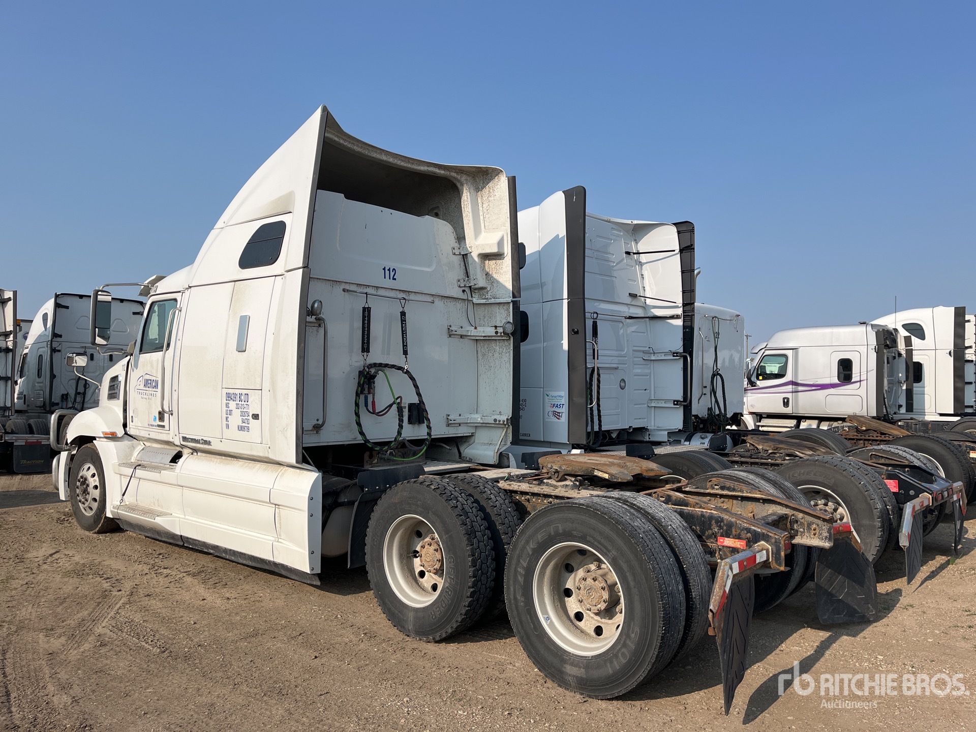 Aspect général with Image, coin arrière gauche