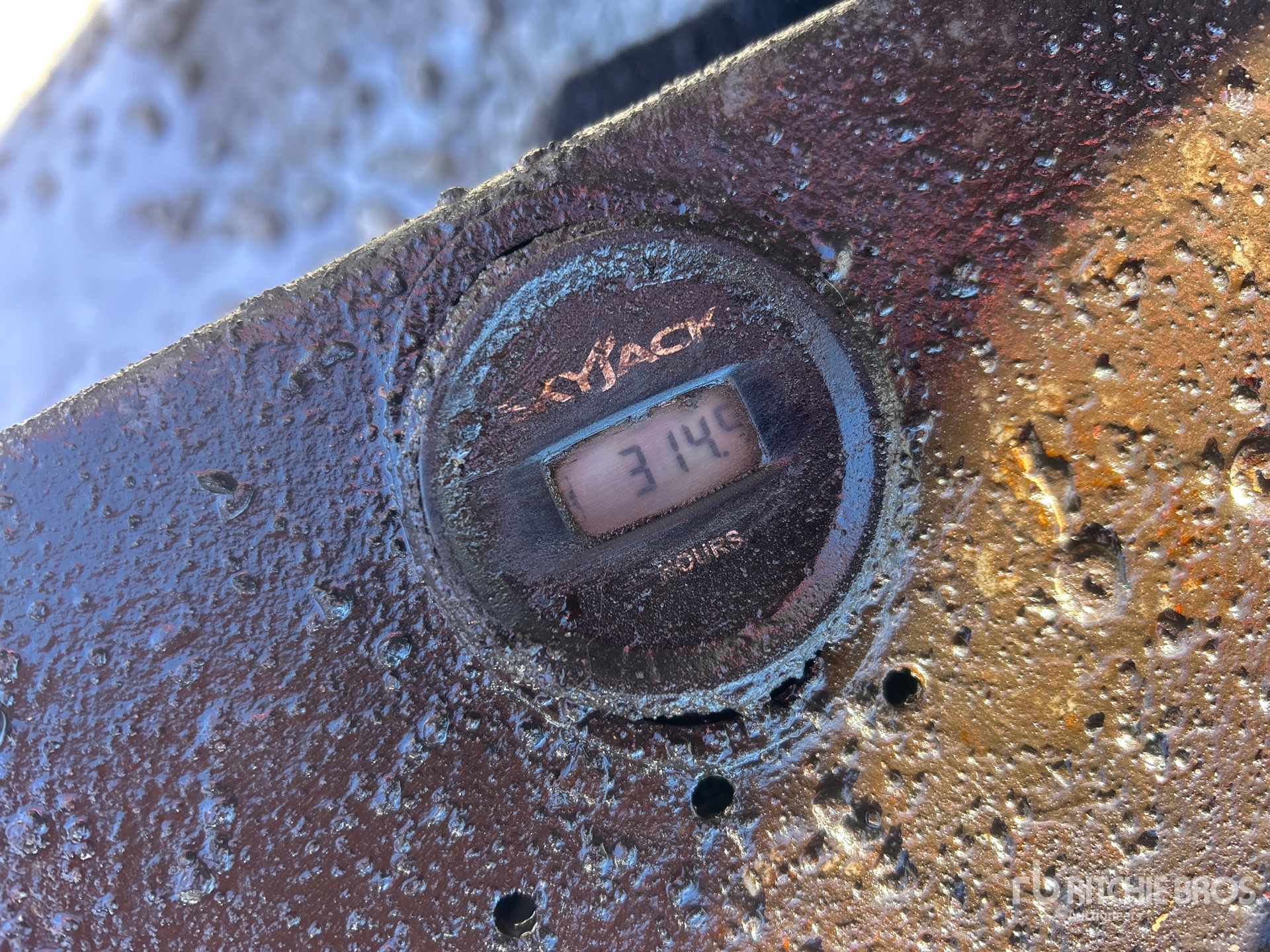 General Appearance with Hour Meter / Odometer