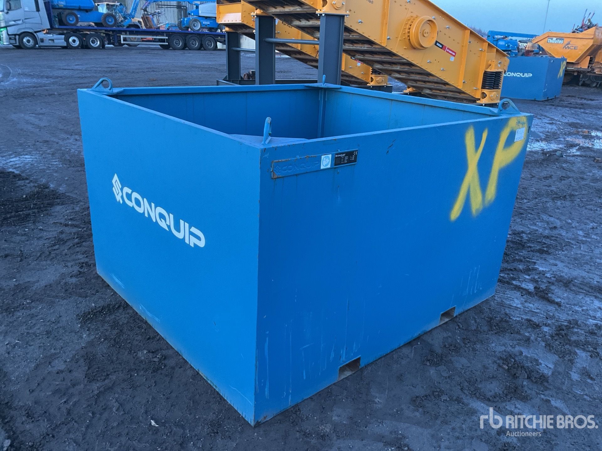 General Appearance with Picture, Right Front Corner