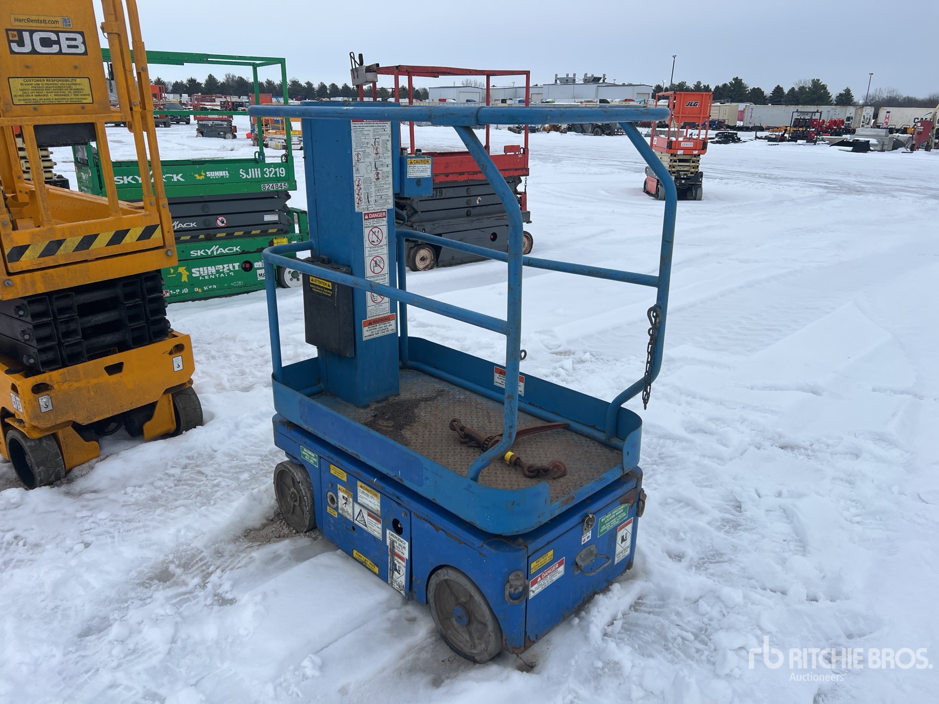 Aspect général with Image, coin avant droit