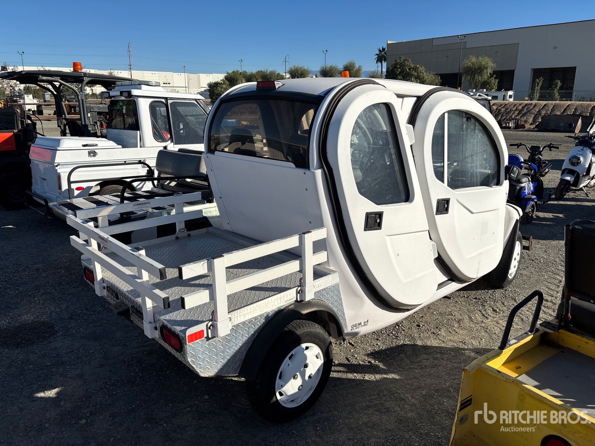 General Appearance with Picture, Right Rear Corner