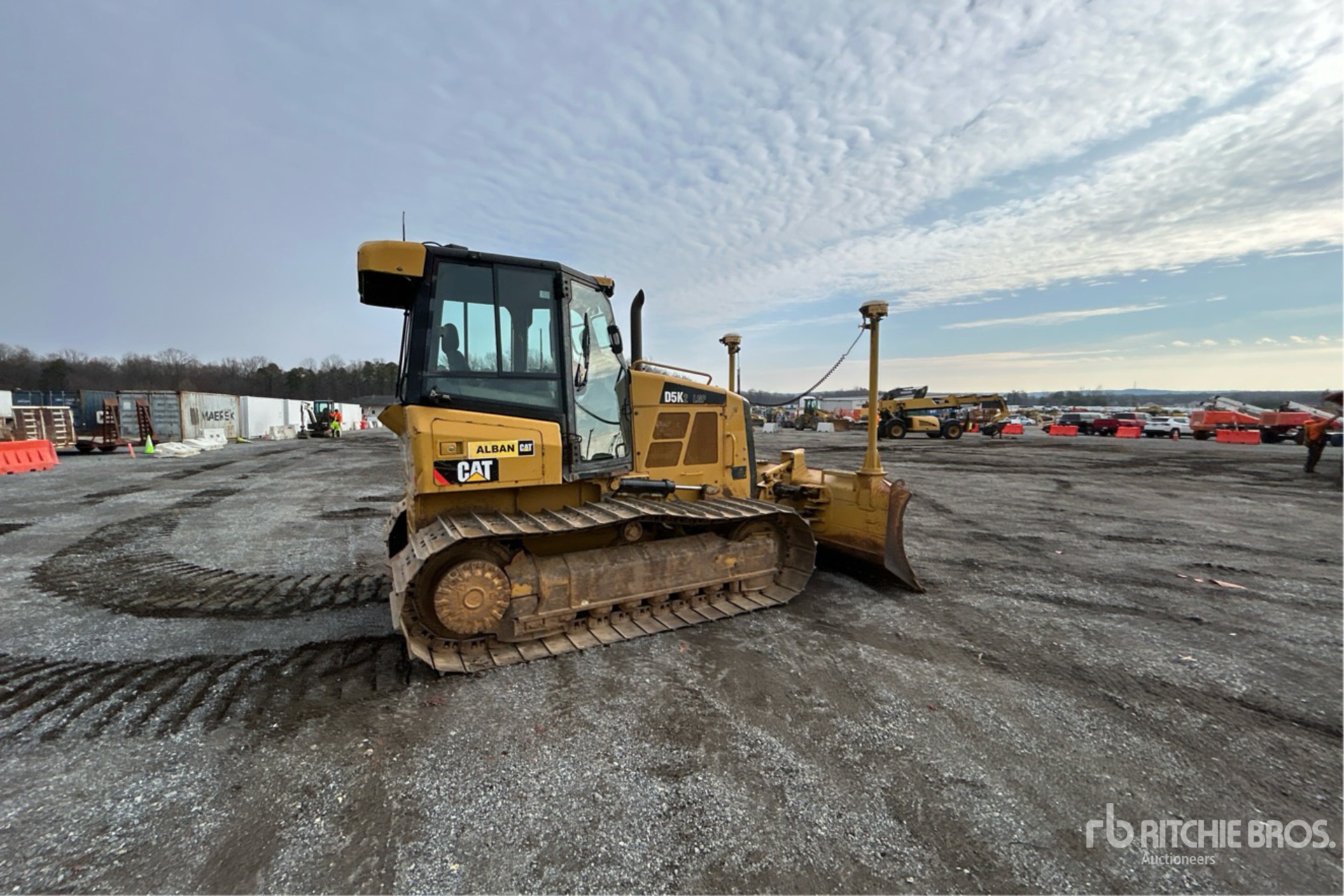 General Appearance with Foto, angolo anteriore sinistro