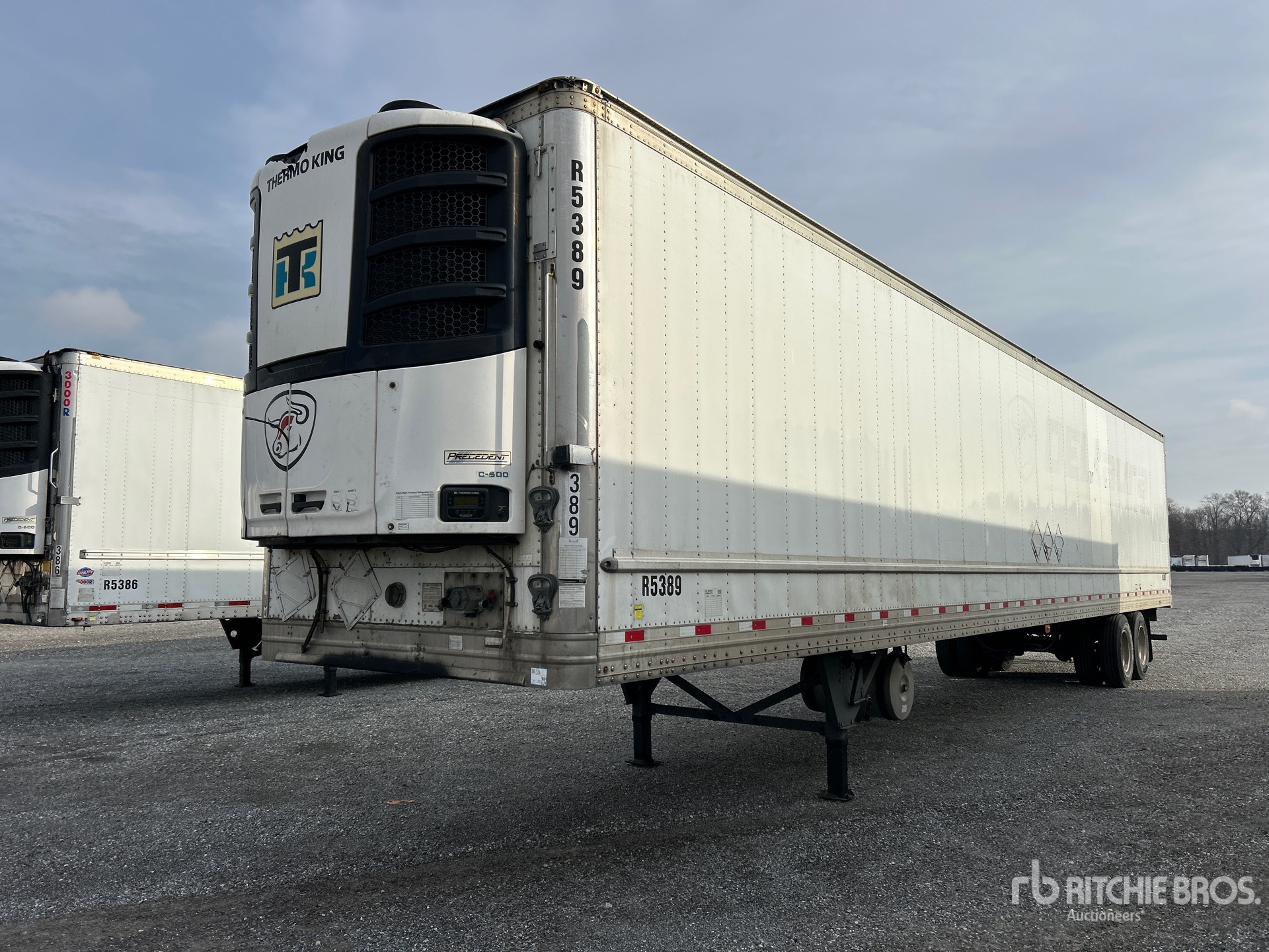 General Appearance with Bild, Ecke vorne links