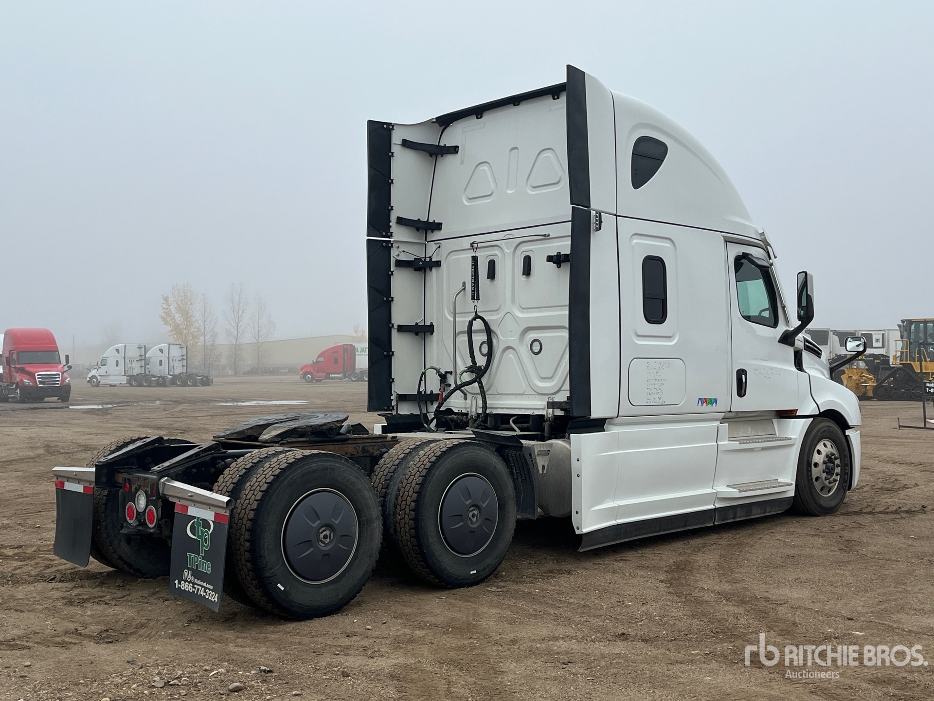 Aspect général with Image, coin arrière droit